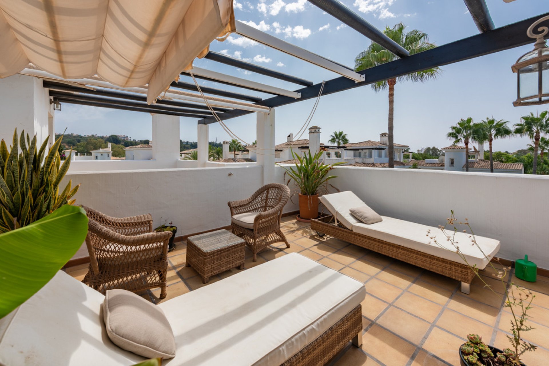 Resale - Apartment - Penthouse - Marbella - Nueva Andalucia