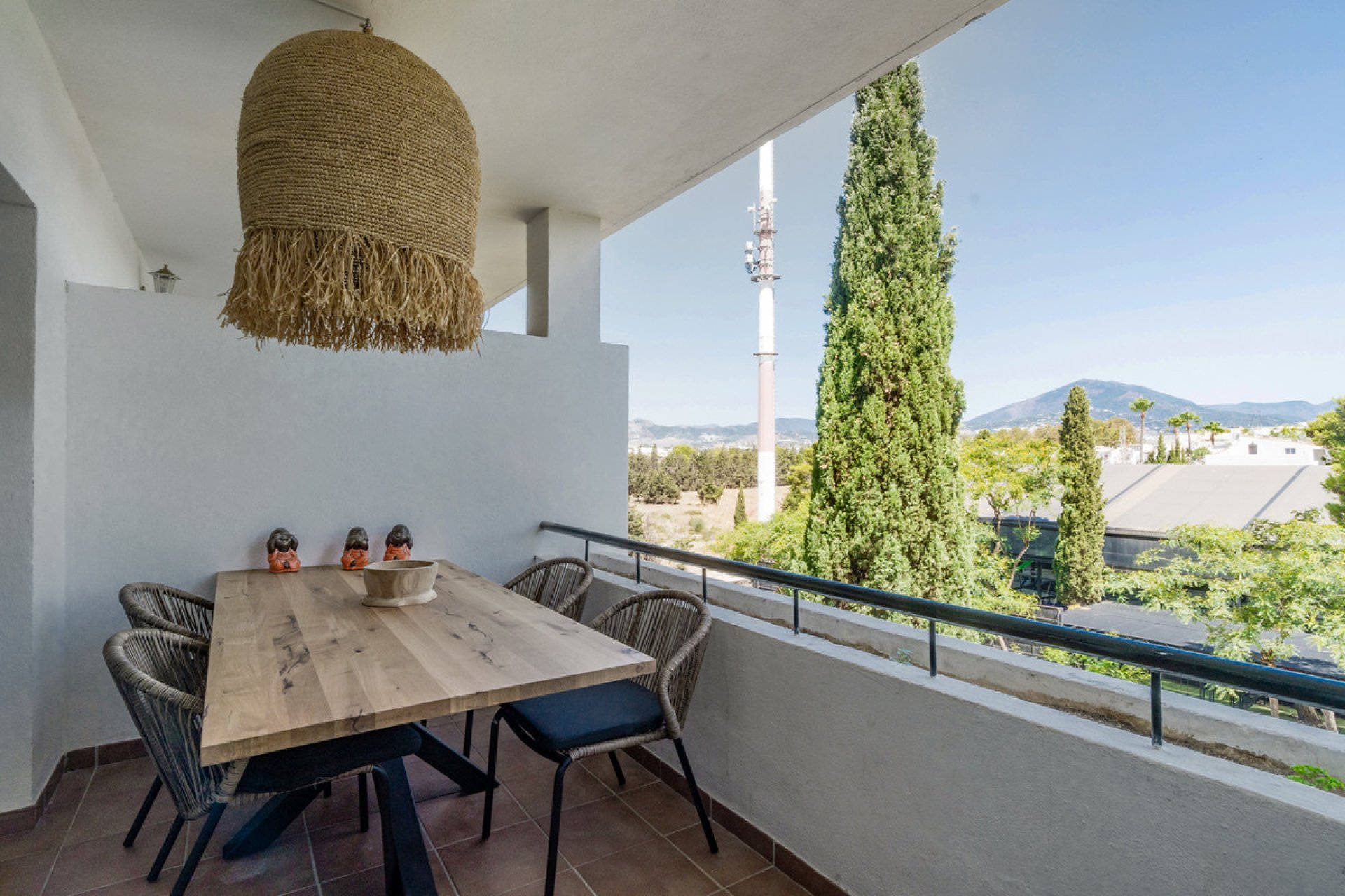 Resale - Apartment - Penthouse - Marbella - Nueva Andalucia