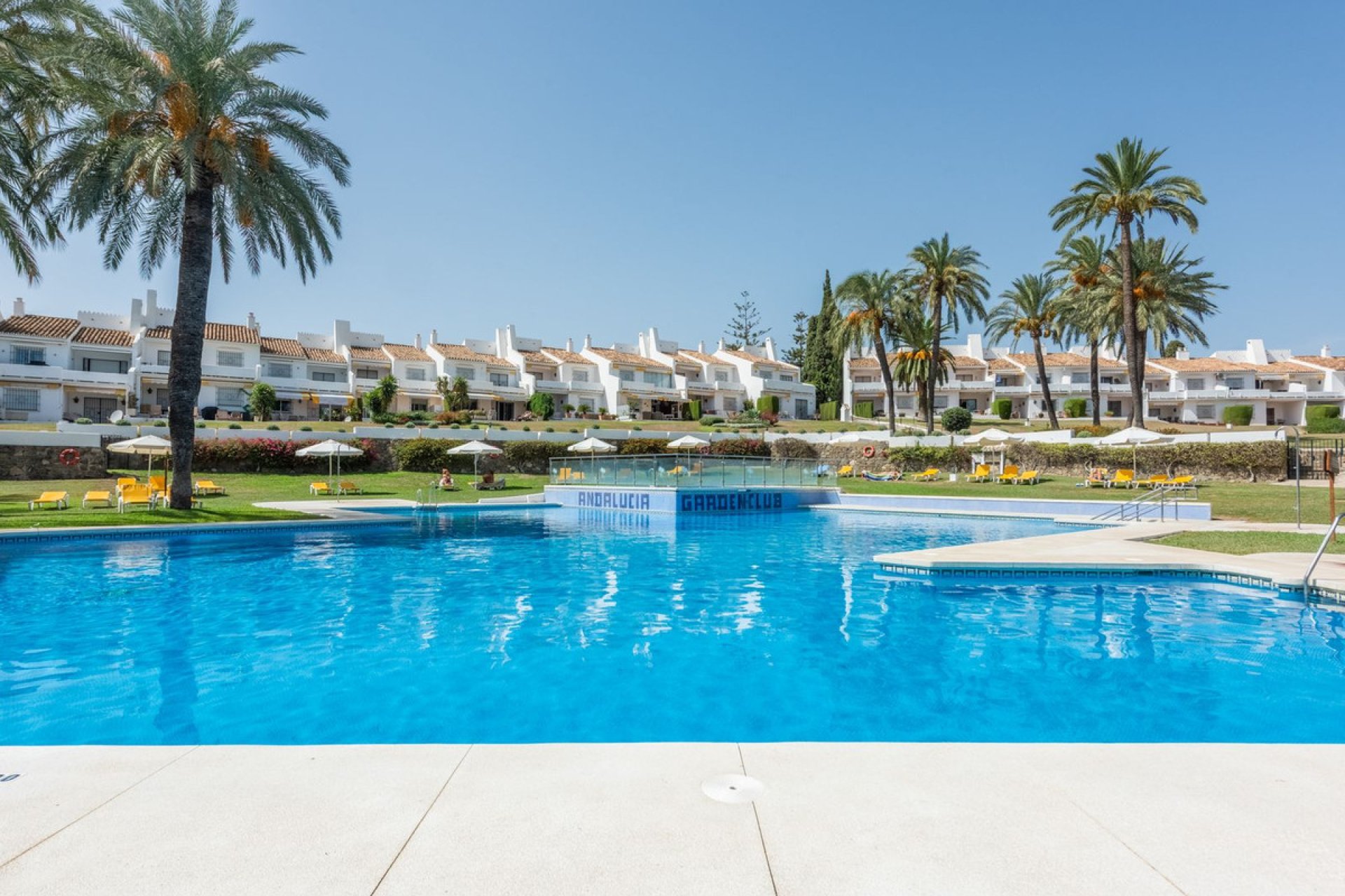 Resale - Apartment - Penthouse - Marbella - Nueva Andalucia