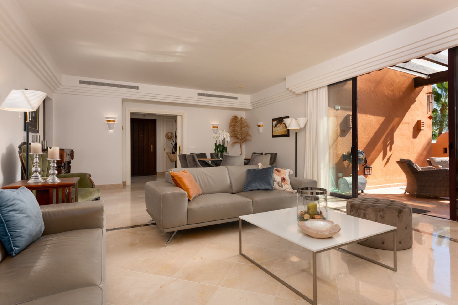 Resale - Apartment - Penthouse - Marbella - Nueva Andalucia