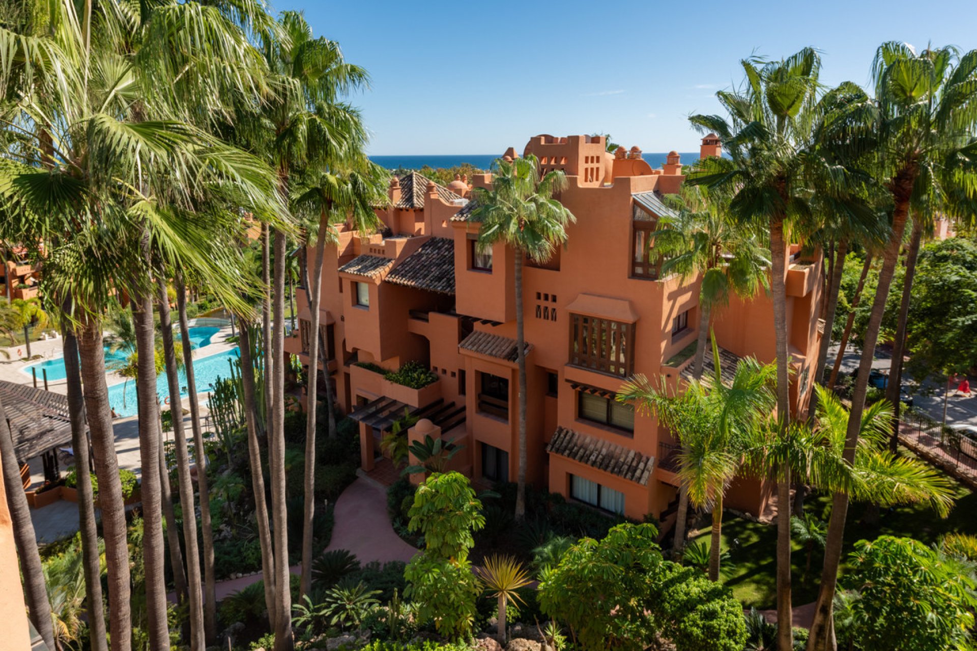 Resale - Apartment - Penthouse - Marbella - Nueva Andalucia