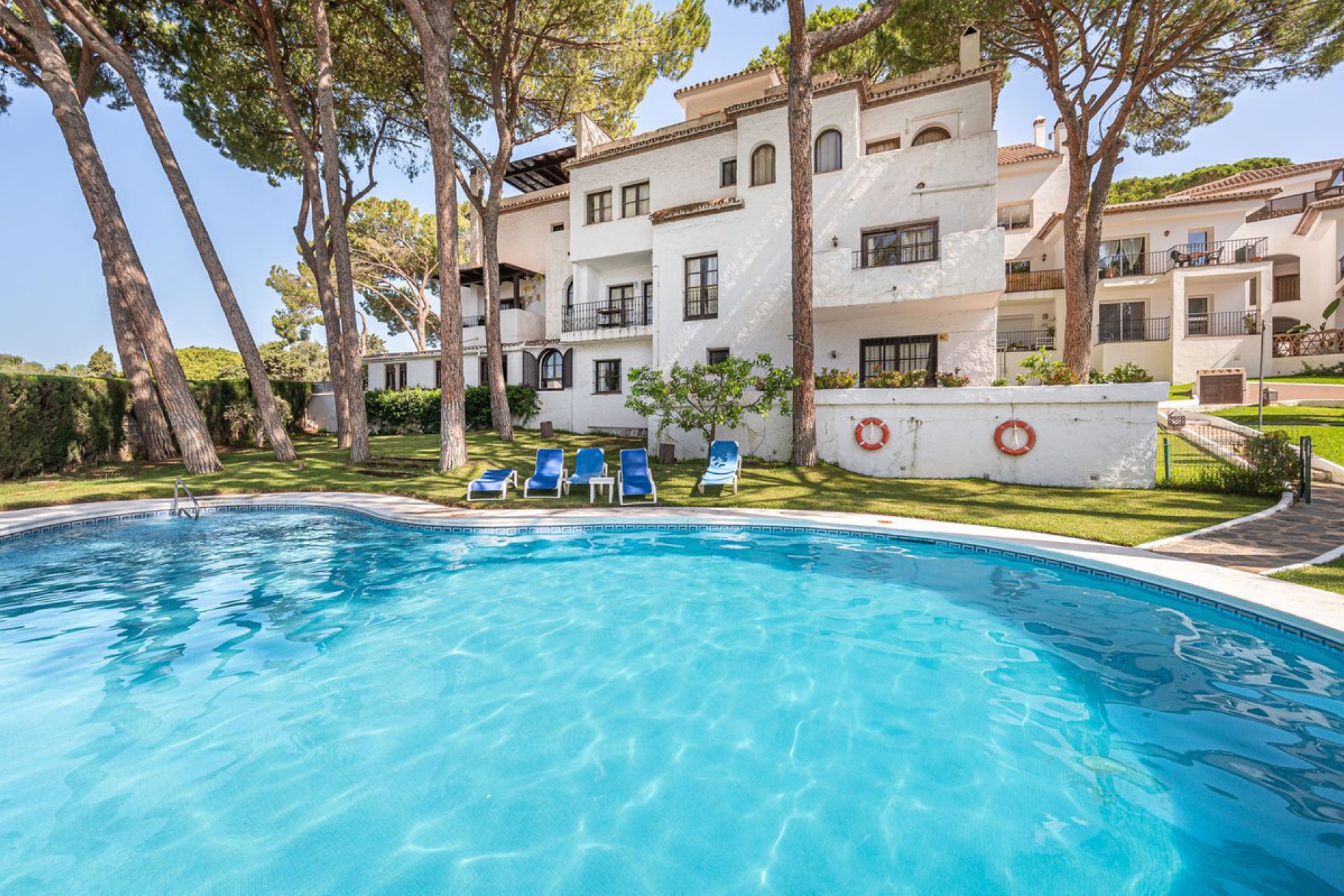 Resale - Apartment - Penthouse - Marbella - Nueva Andalucia