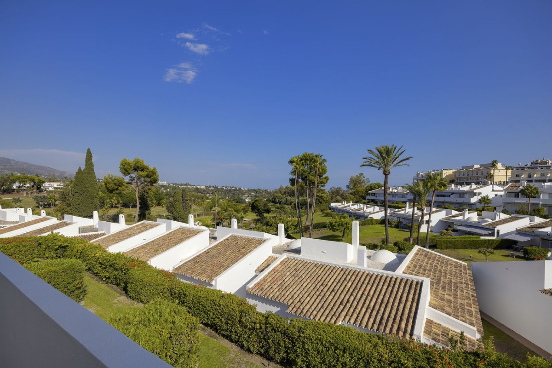 Resale - Apartment - Penthouse - Marbella - Nueva Andalucia