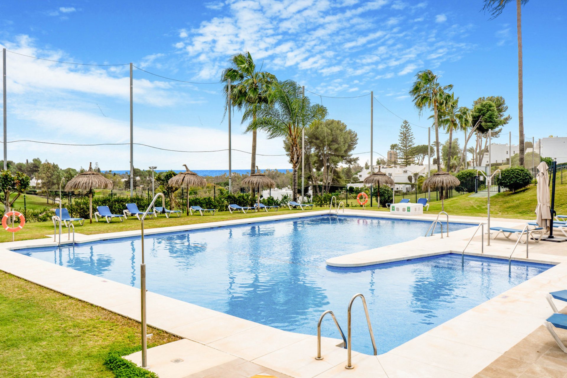 Resale - Apartment - Penthouse - Marbella - Nueva Andalucia