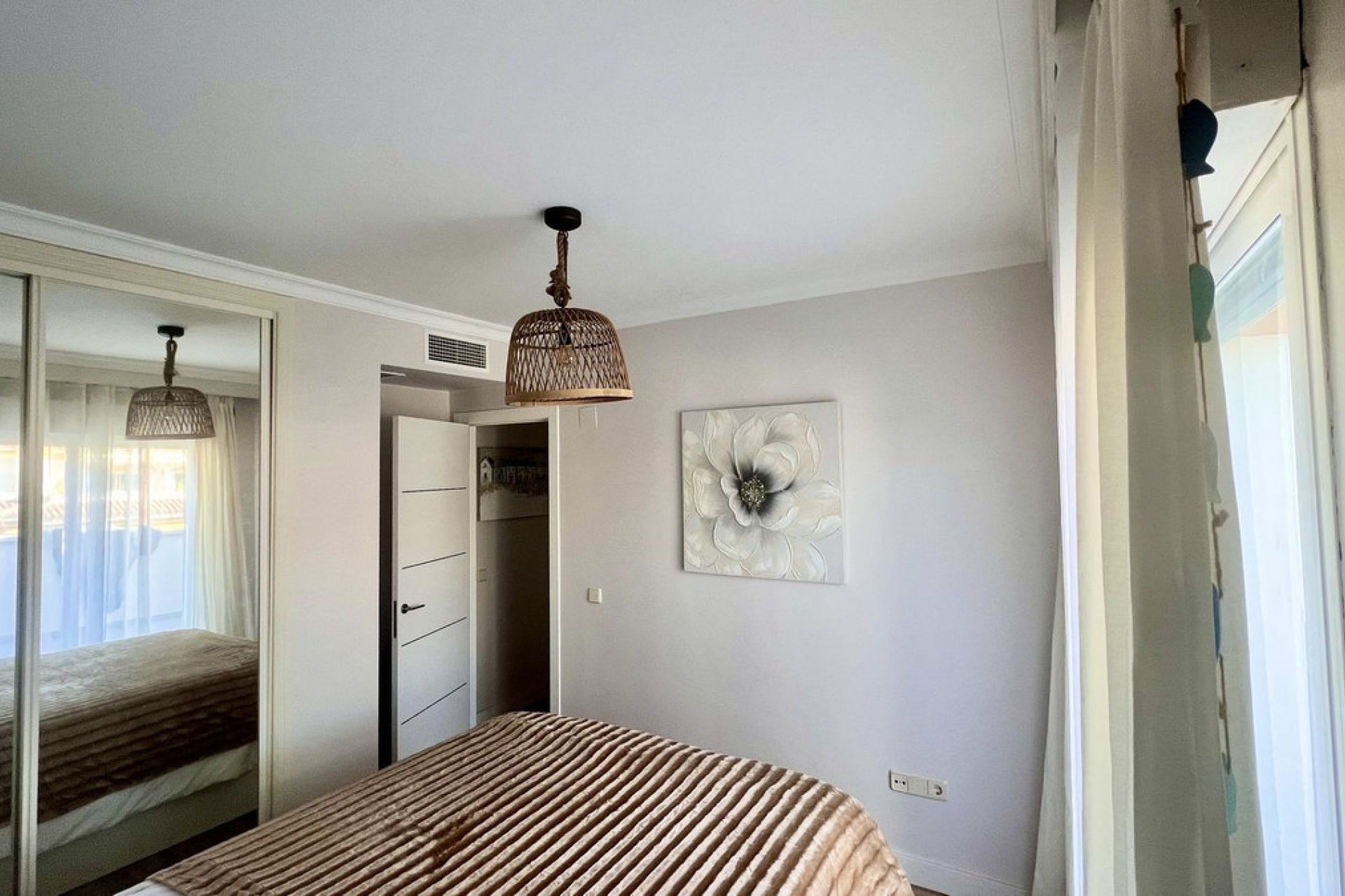 Resale - Apartment - Penthouse - Marbella - Nueva Andalucia