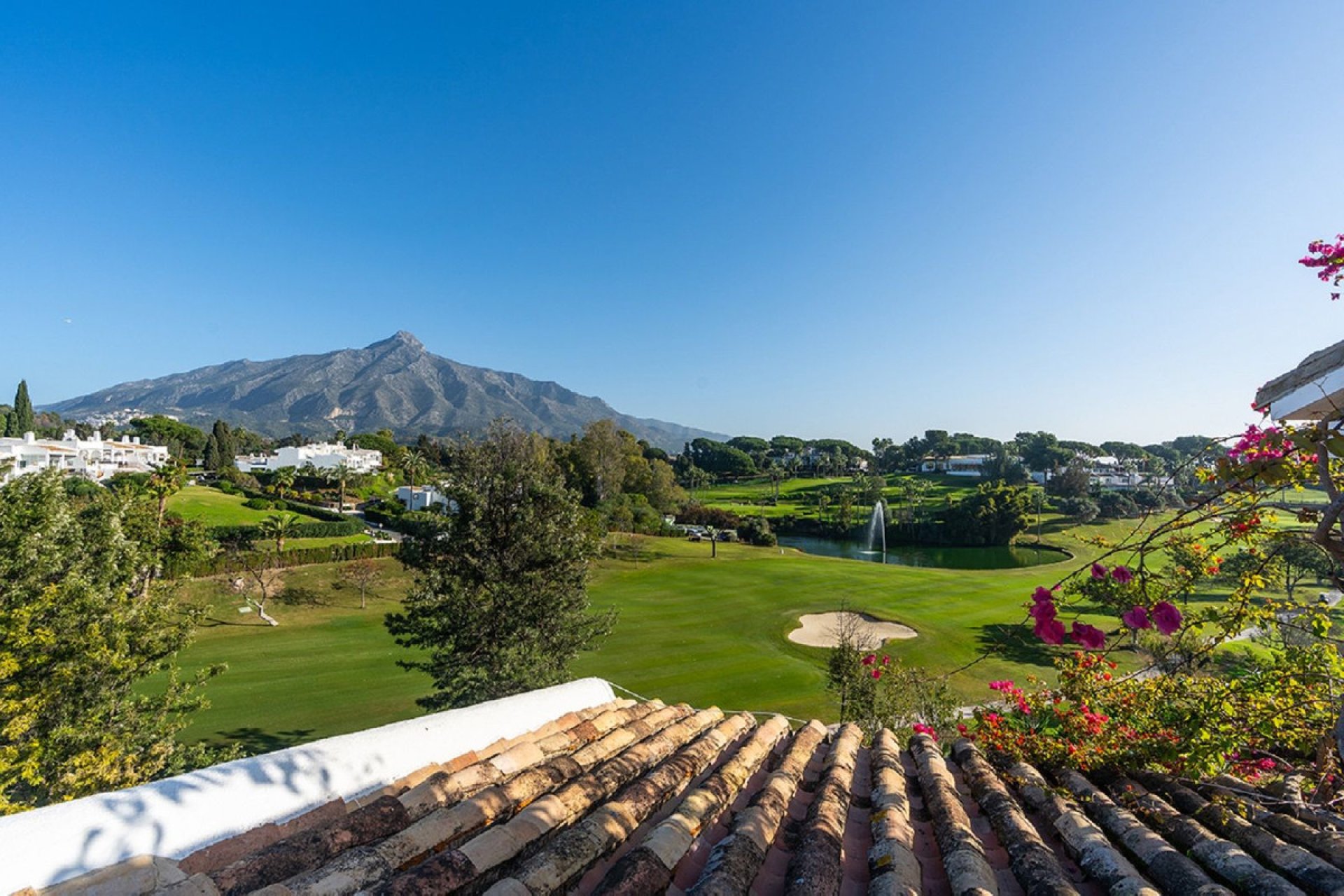 Resale - Apartment - Penthouse - Marbella - Nueva Andalucia