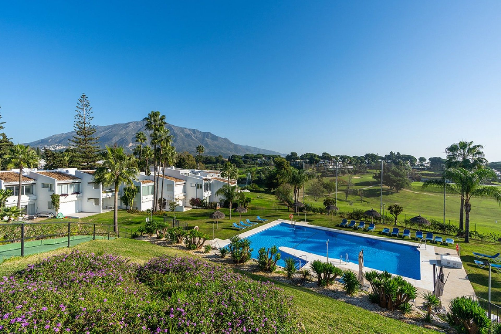 Resale - Apartment - Penthouse - Marbella - Nueva Andalucia