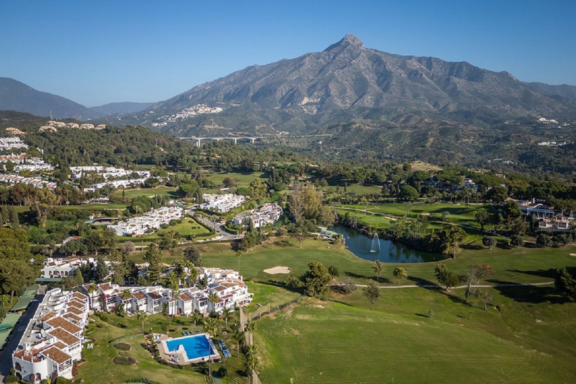 Resale - Apartment - Penthouse - Marbella - Nueva Andalucia