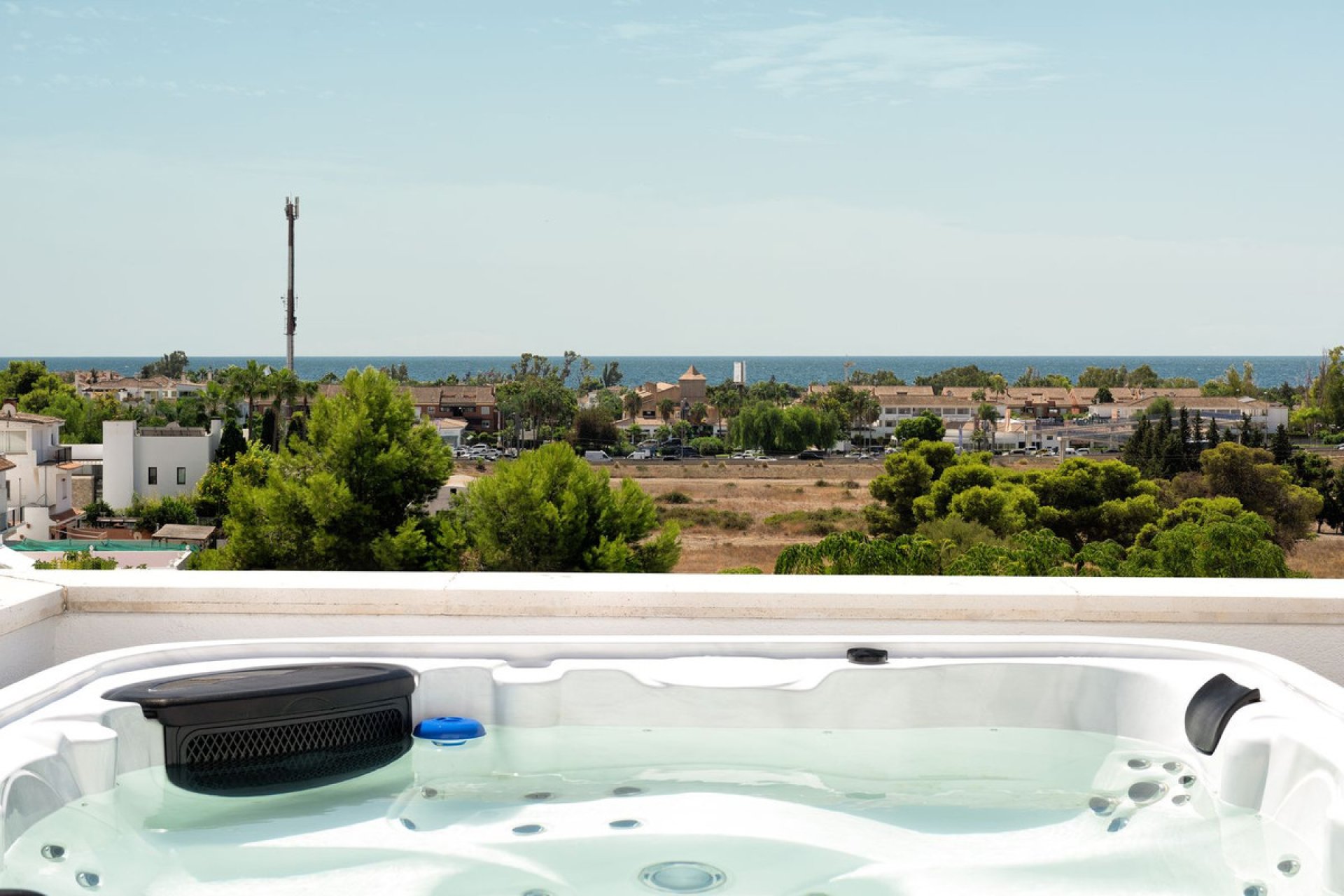 Resale - Apartment - Penthouse - Marbella - Nueva Andalucia