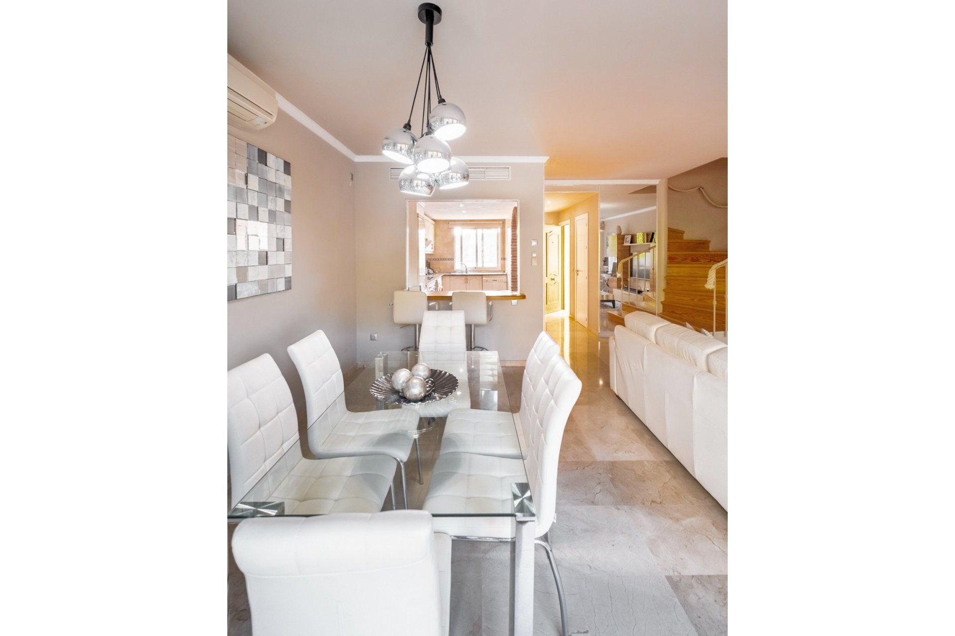 Resale - Apartment - Penthouse - Marbella - Nueva Andalucia