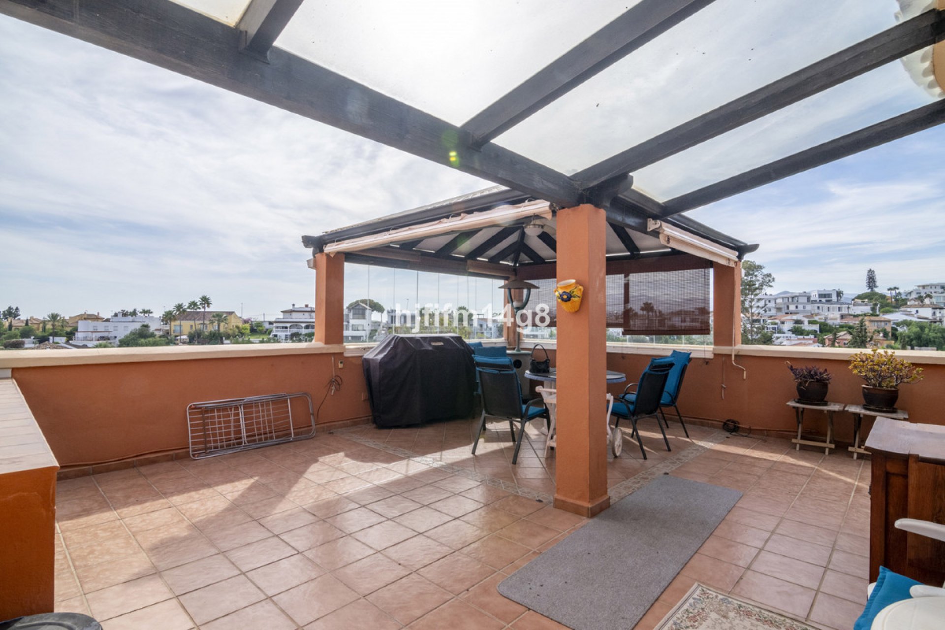 Resale - Apartment - Penthouse - Marbella - Nueva Andalucia