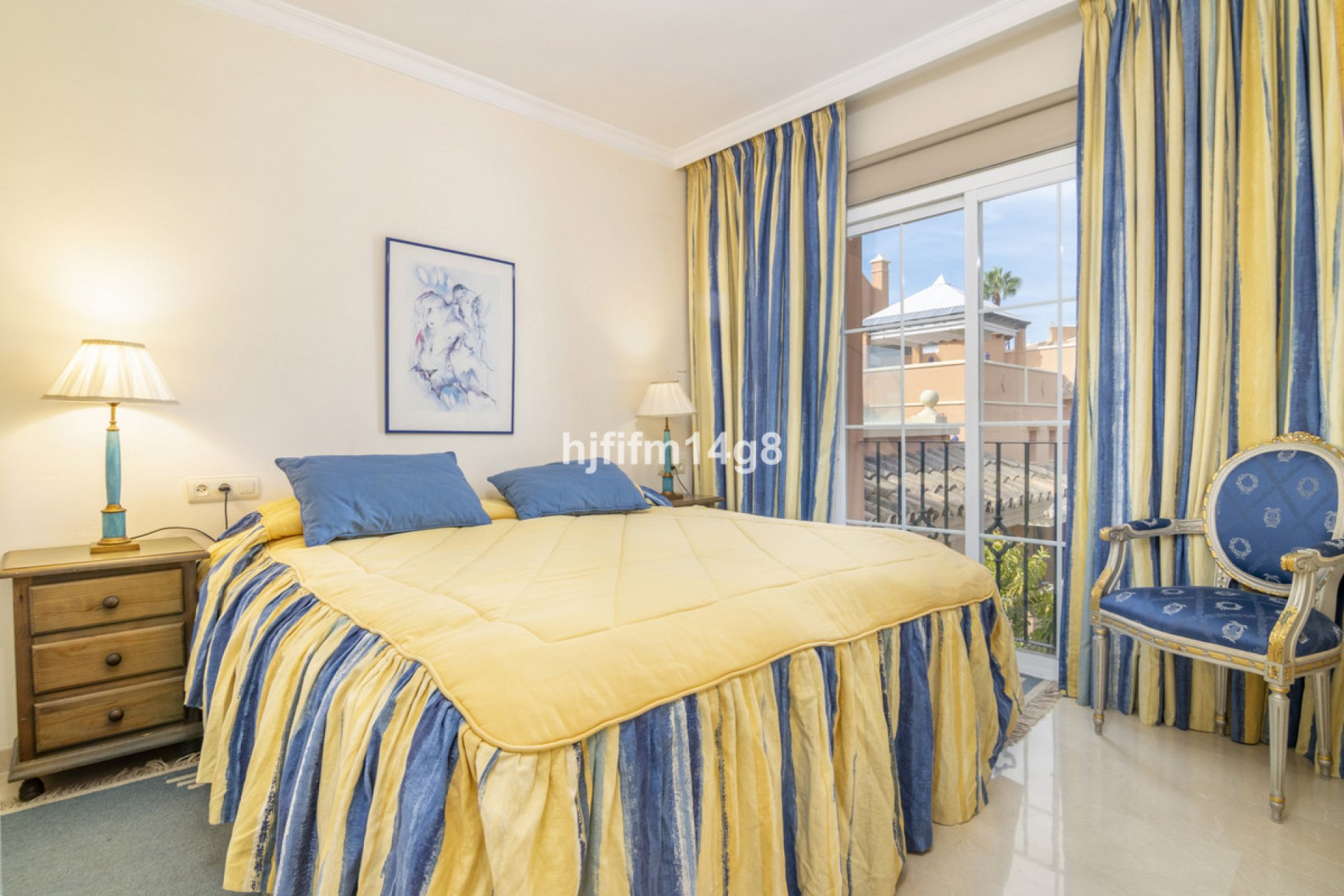 Resale - Apartment - Penthouse - Marbella - Nueva Andalucia