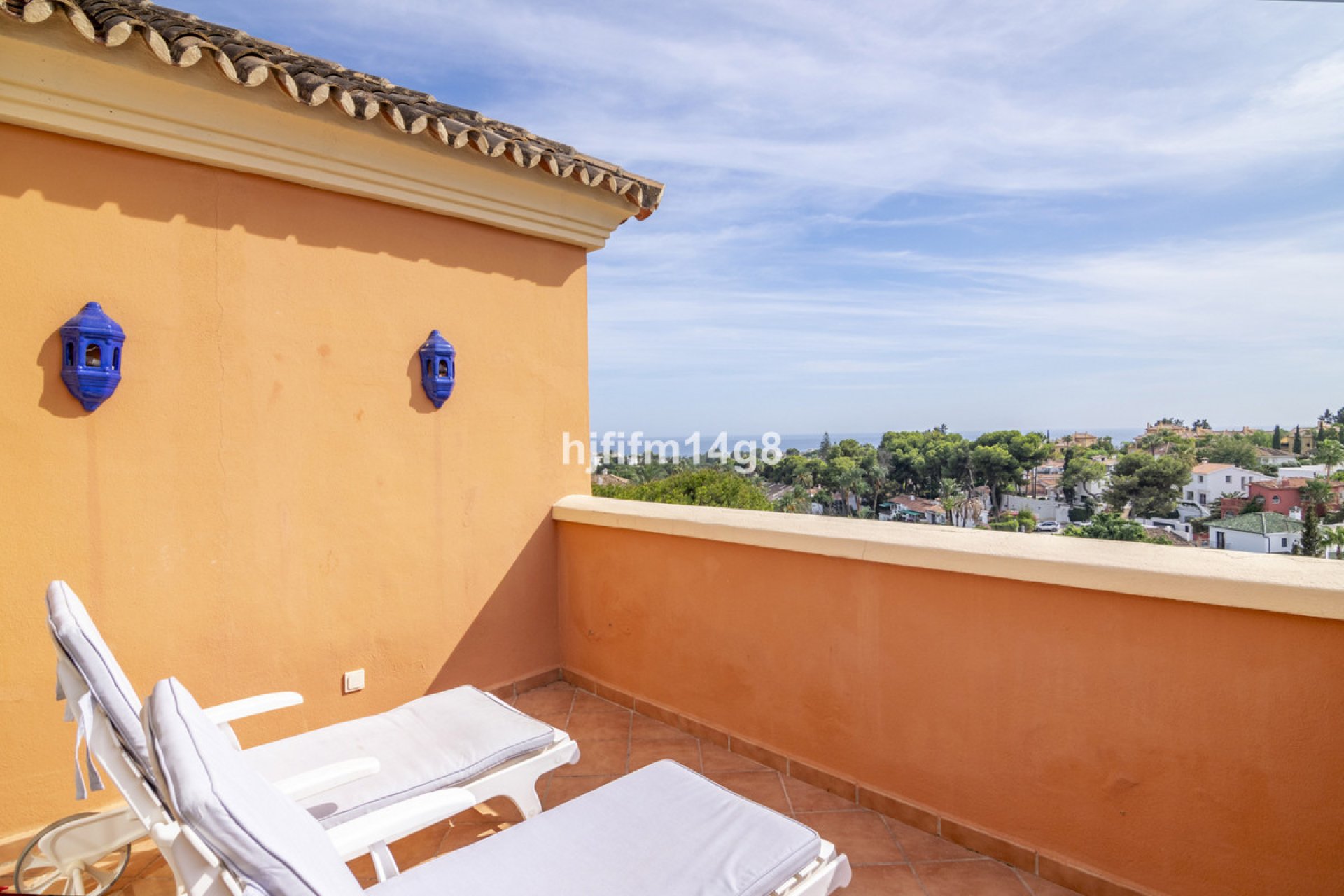 Resale - Apartment - Penthouse - Marbella - Nueva Andalucia