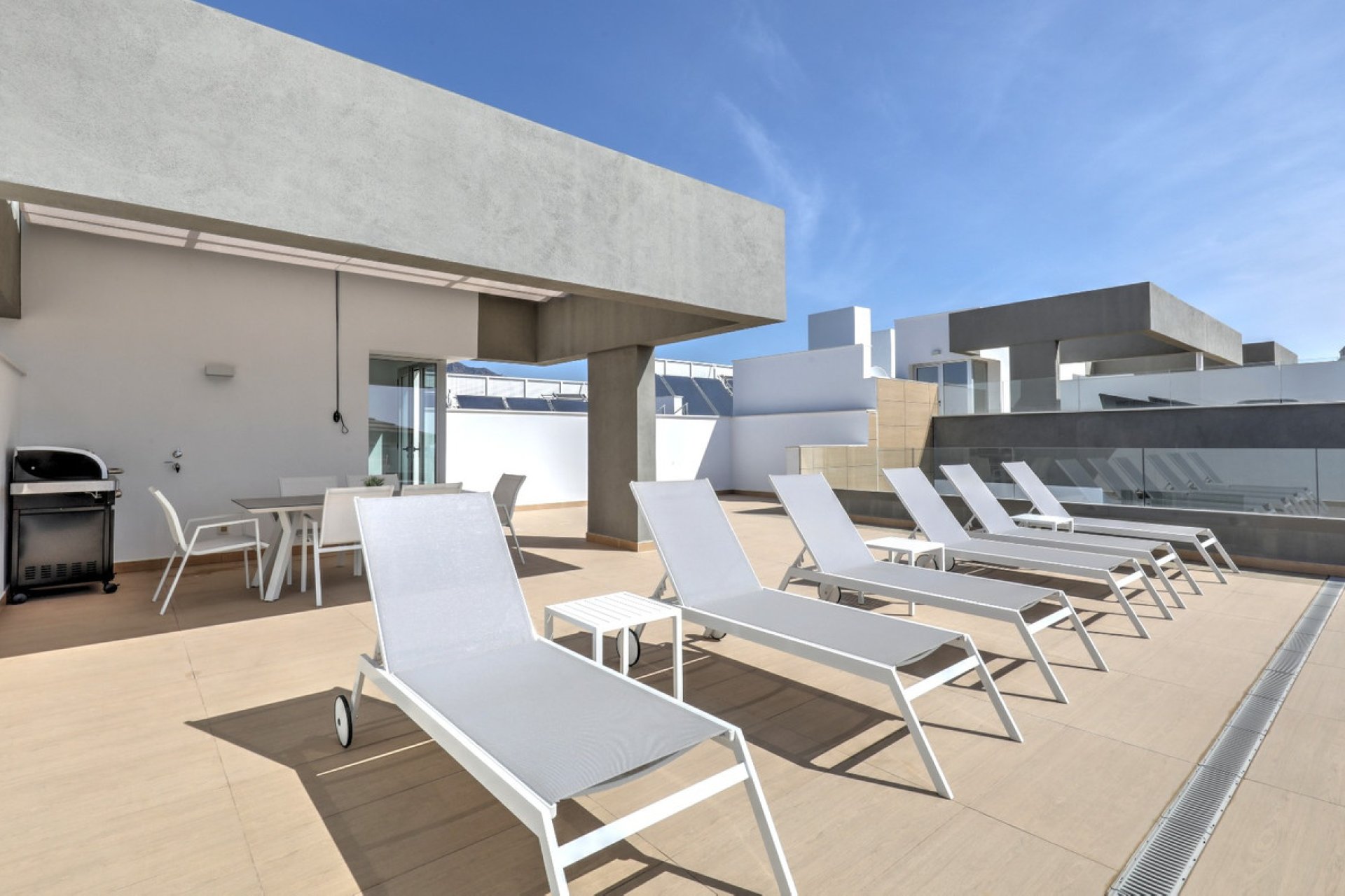 Resale - Apartment - Penthouse - Marbella - Nueva Andalucia