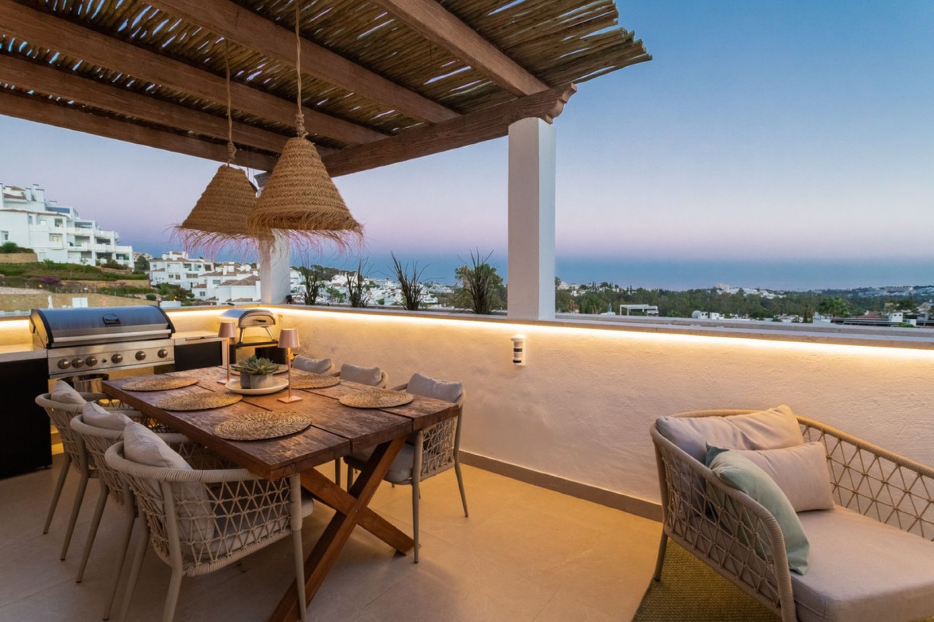 Resale - Apartment - Penthouse - Marbella - Nueva Andalucia