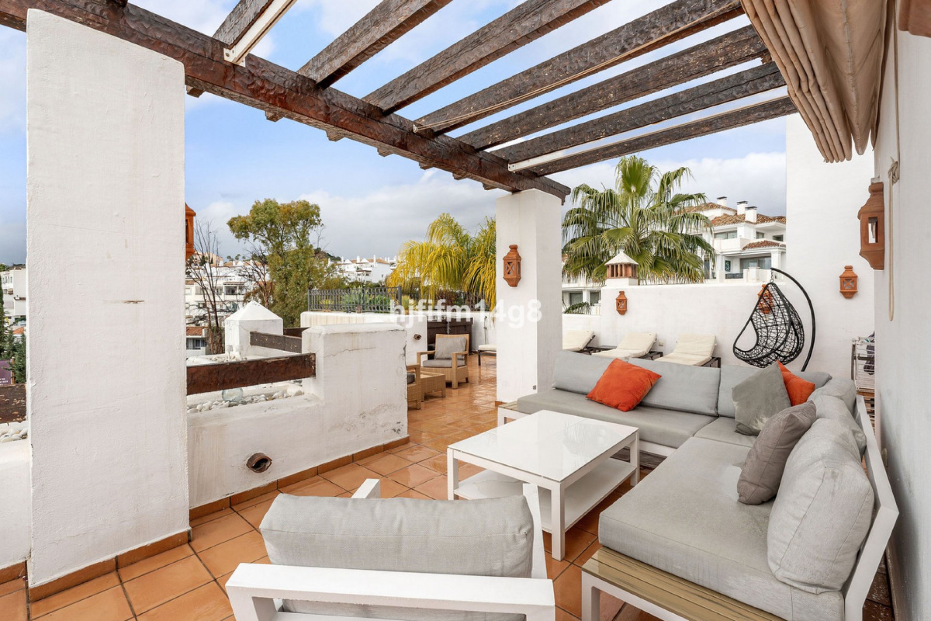 Resale - Apartment - Penthouse - Marbella - Nueva Andalucia