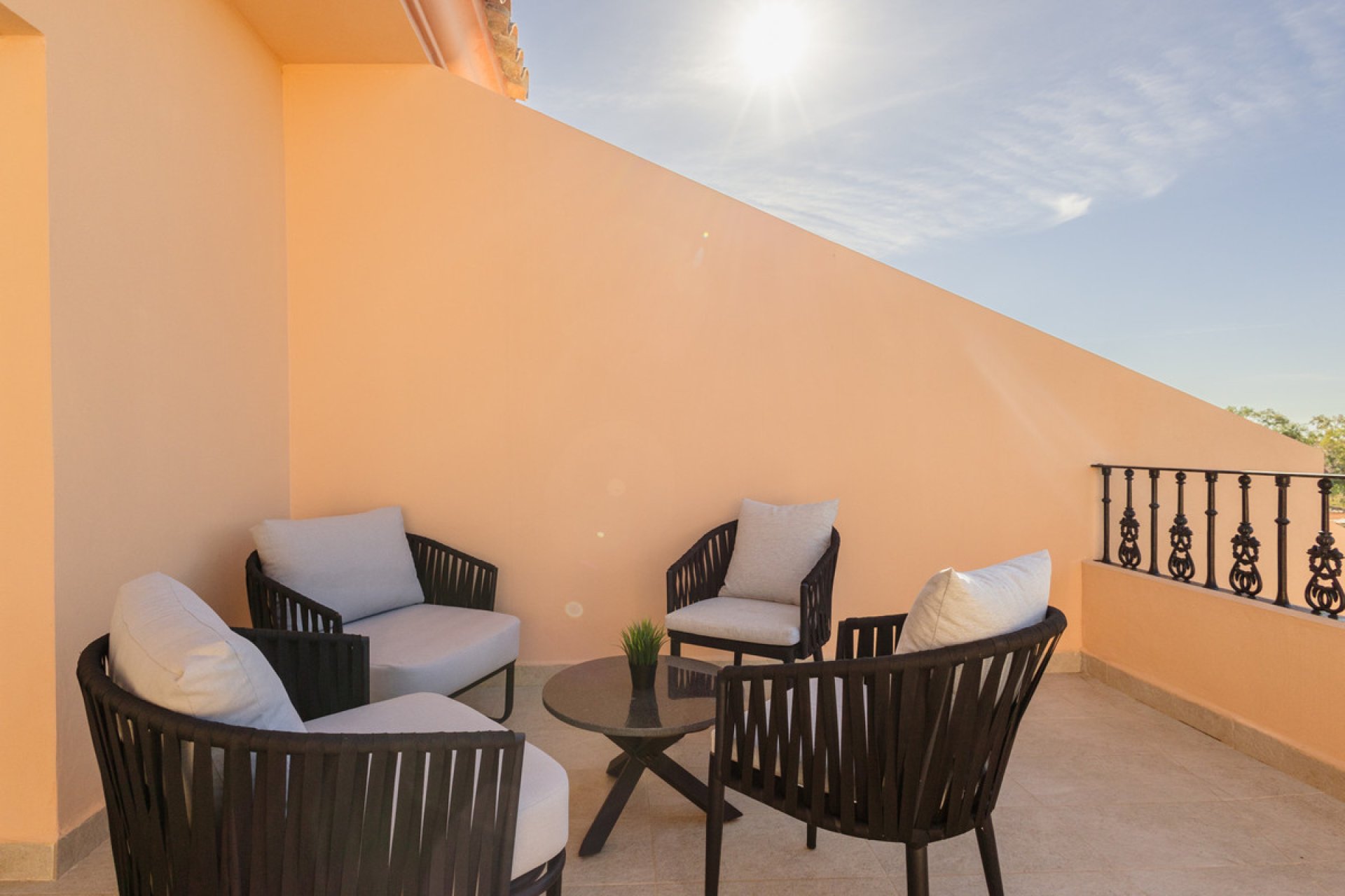 Resale - Apartment - Penthouse - Marbella - Nueva Andalucia