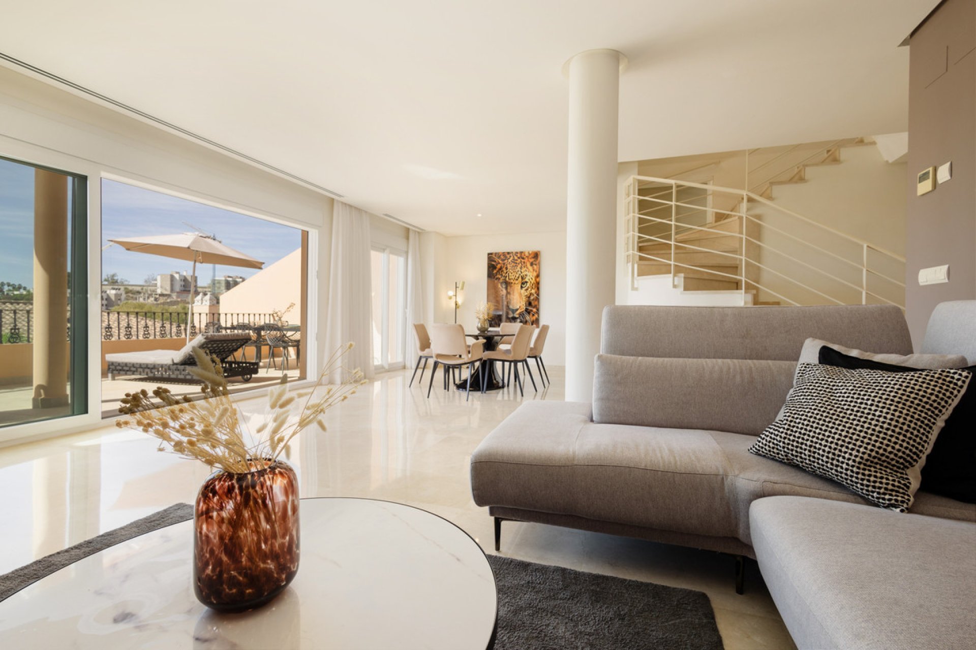 Resale - Apartment - Penthouse - Marbella - Nueva Andalucia