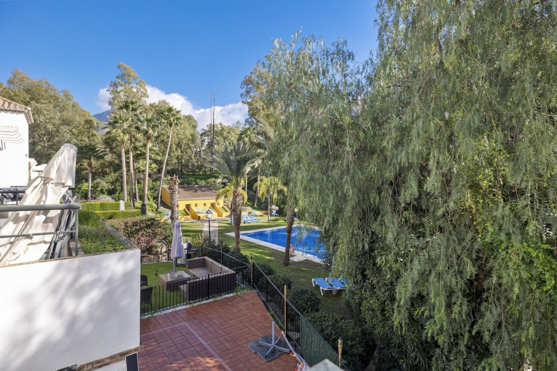 Resale - Apartment - Penthouse - Marbella - Nueva Andalucia