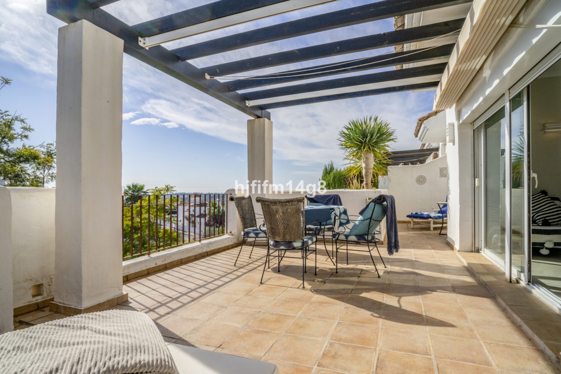 Resale - Apartment - Penthouse - Marbella - Nueva Andalucia