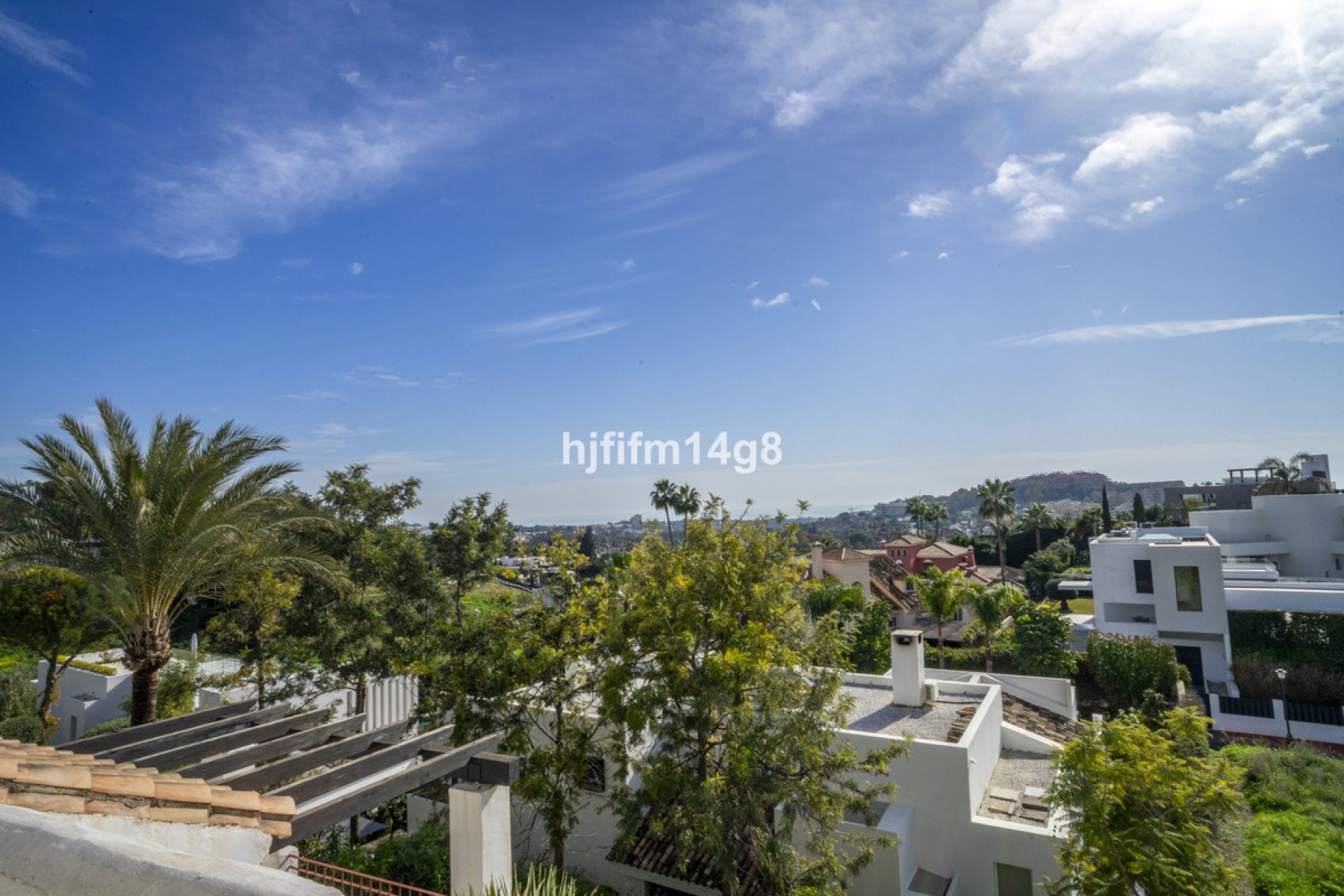 Resale - Apartment - Penthouse - Marbella - Nueva Andalucia