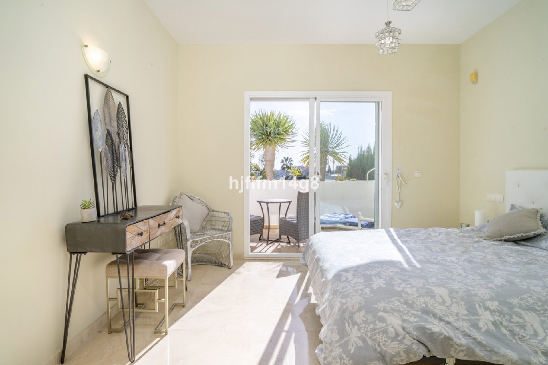 Resale - Apartment - Penthouse - Marbella - Nueva Andalucia