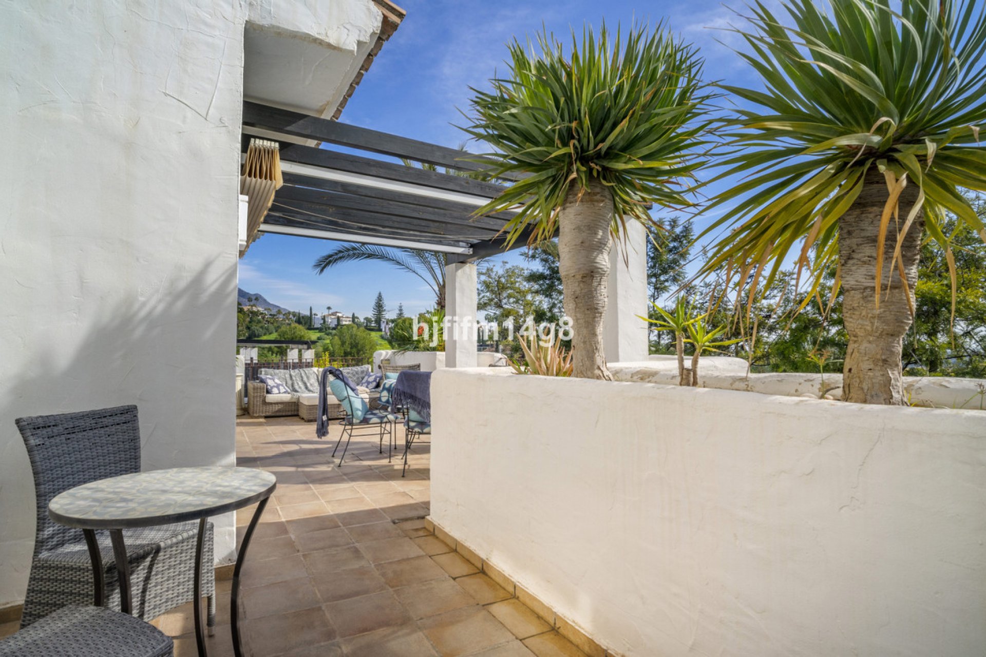 Resale - Apartment - Penthouse - Marbella - Nueva Andalucia