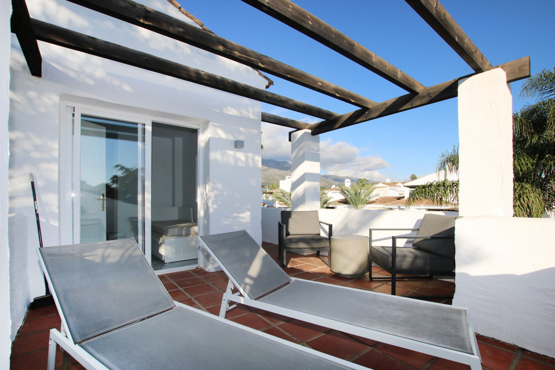 Resale - Apartment - Penthouse - Marbella - Nueva Andalucia