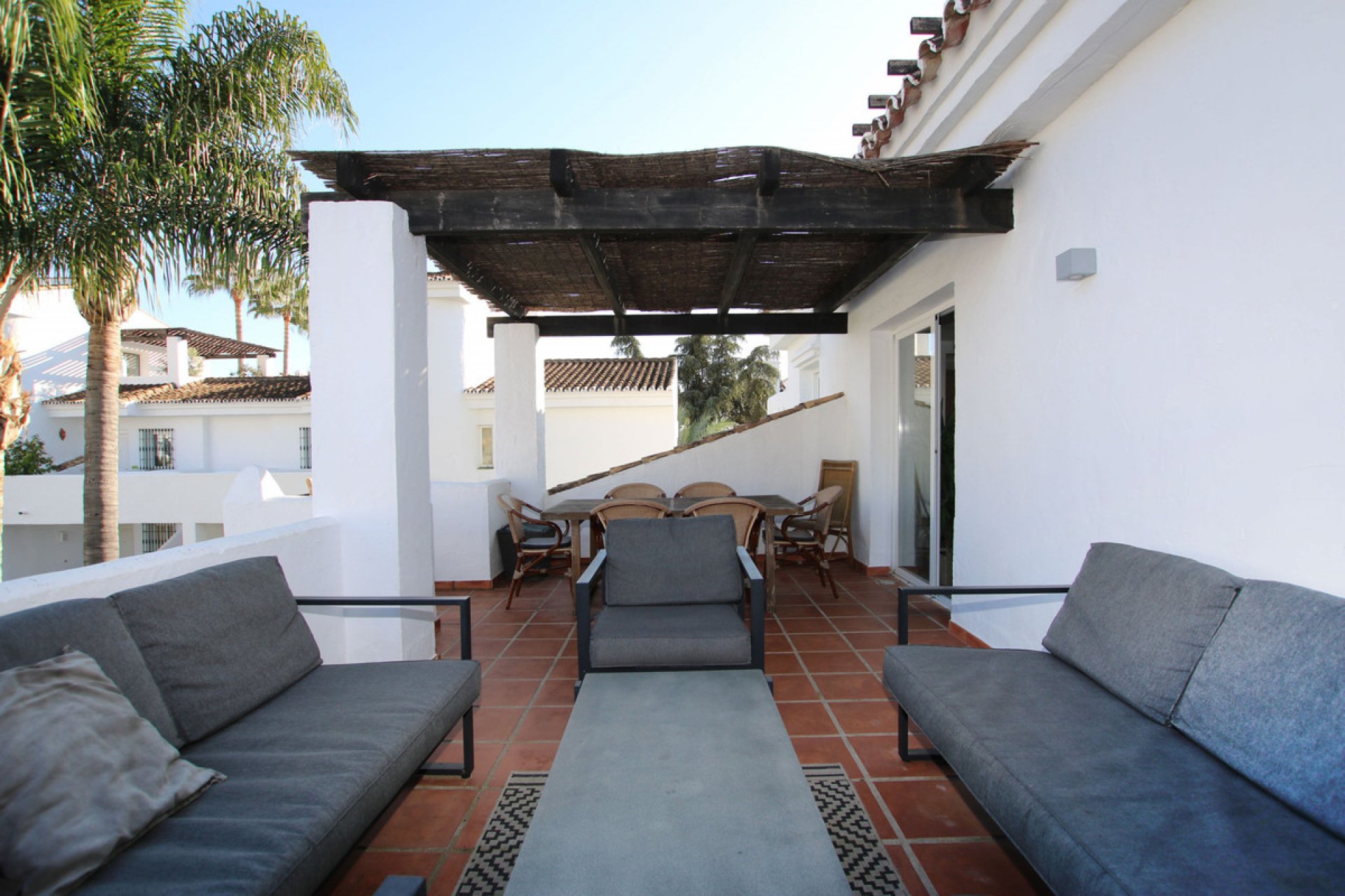 Resale - Apartment - Penthouse - Marbella - Nueva Andalucia