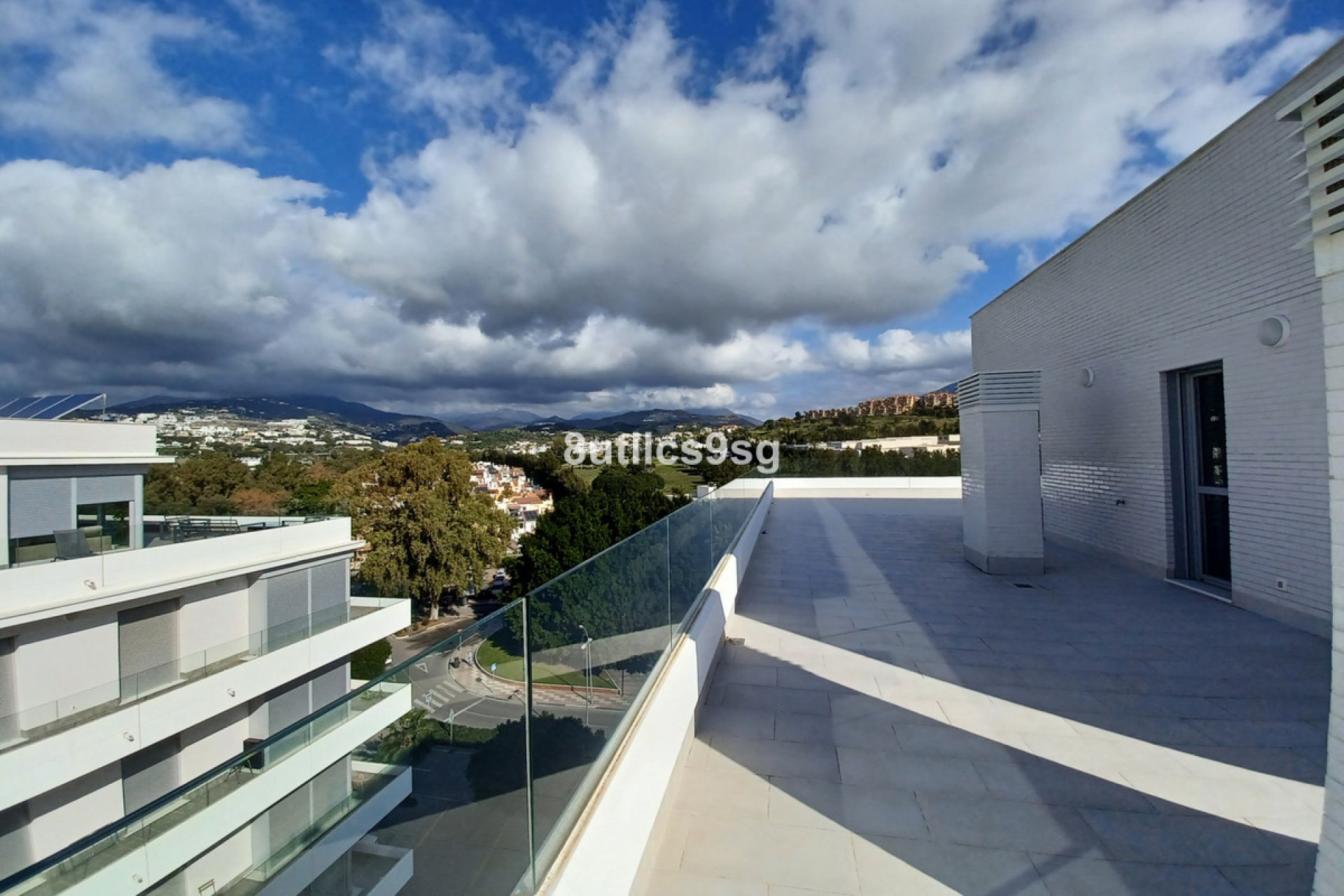 Resale - Apartment - Penthouse - Marbella - Nueva Andalucia