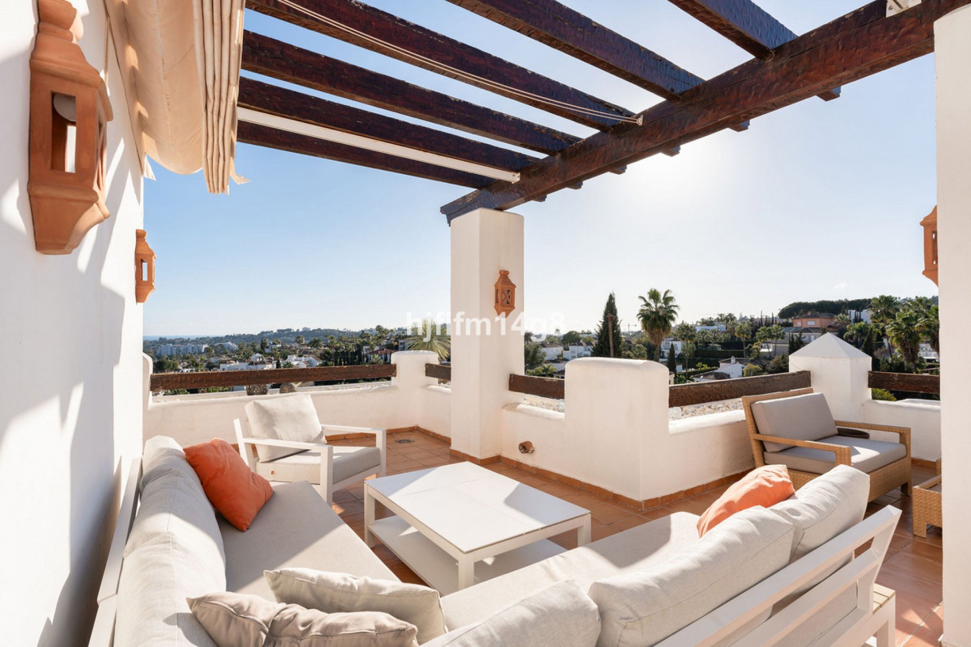 Resale - Apartment - Penthouse - Marbella - Nueva Andalucia