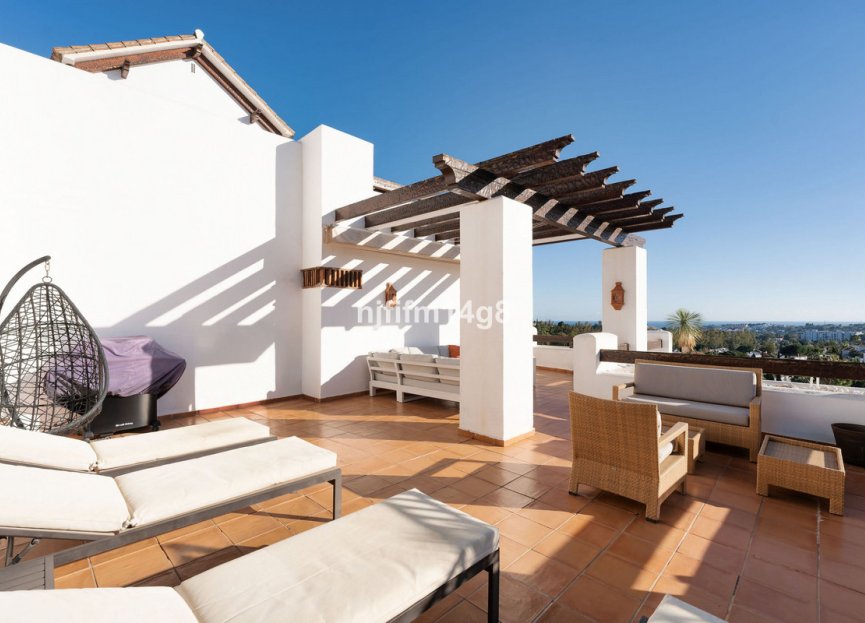 Resale - Apartment - Penthouse - Marbella - Nueva Andalucia