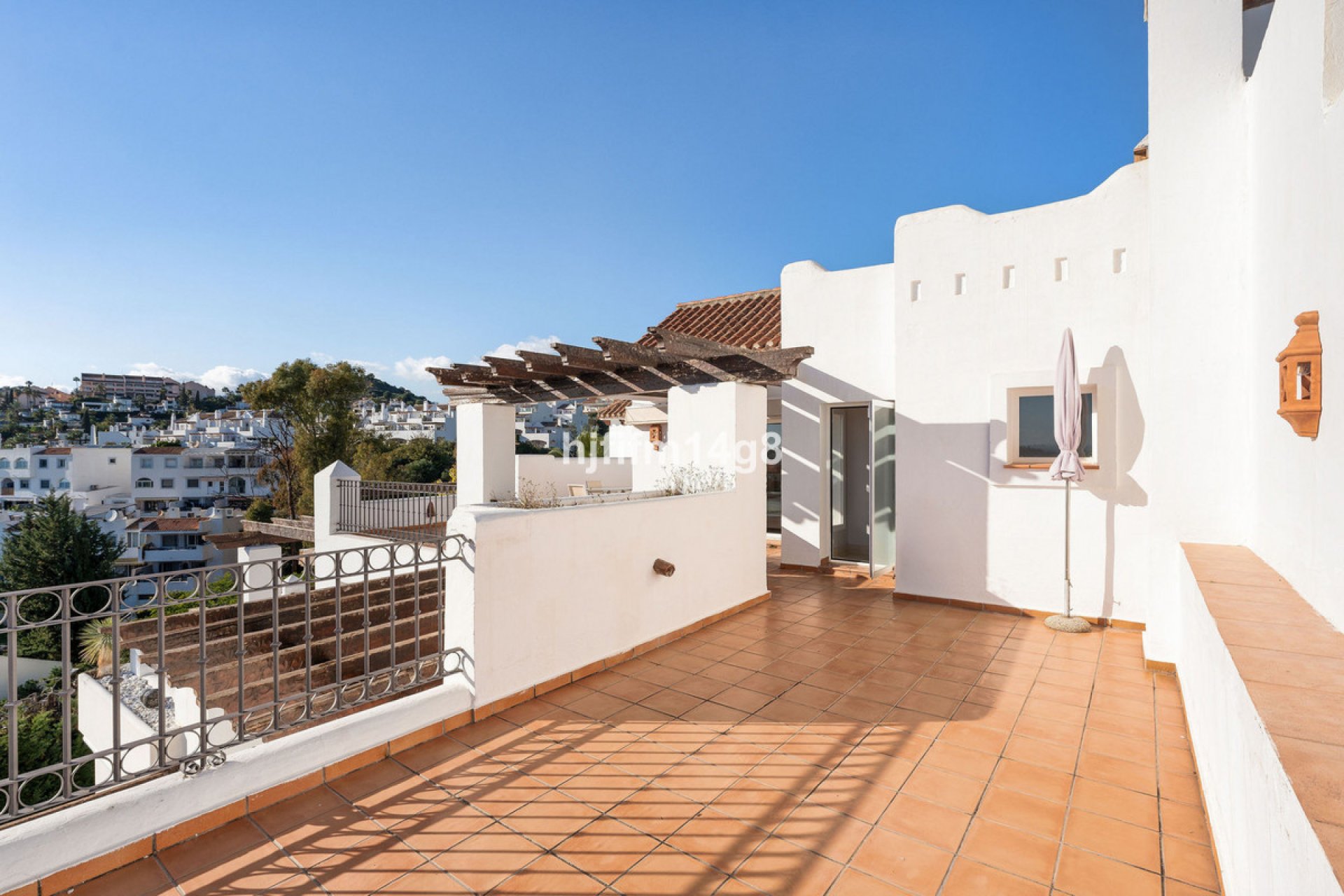 Resale - Apartment - Penthouse - Marbella - Nueva Andalucia