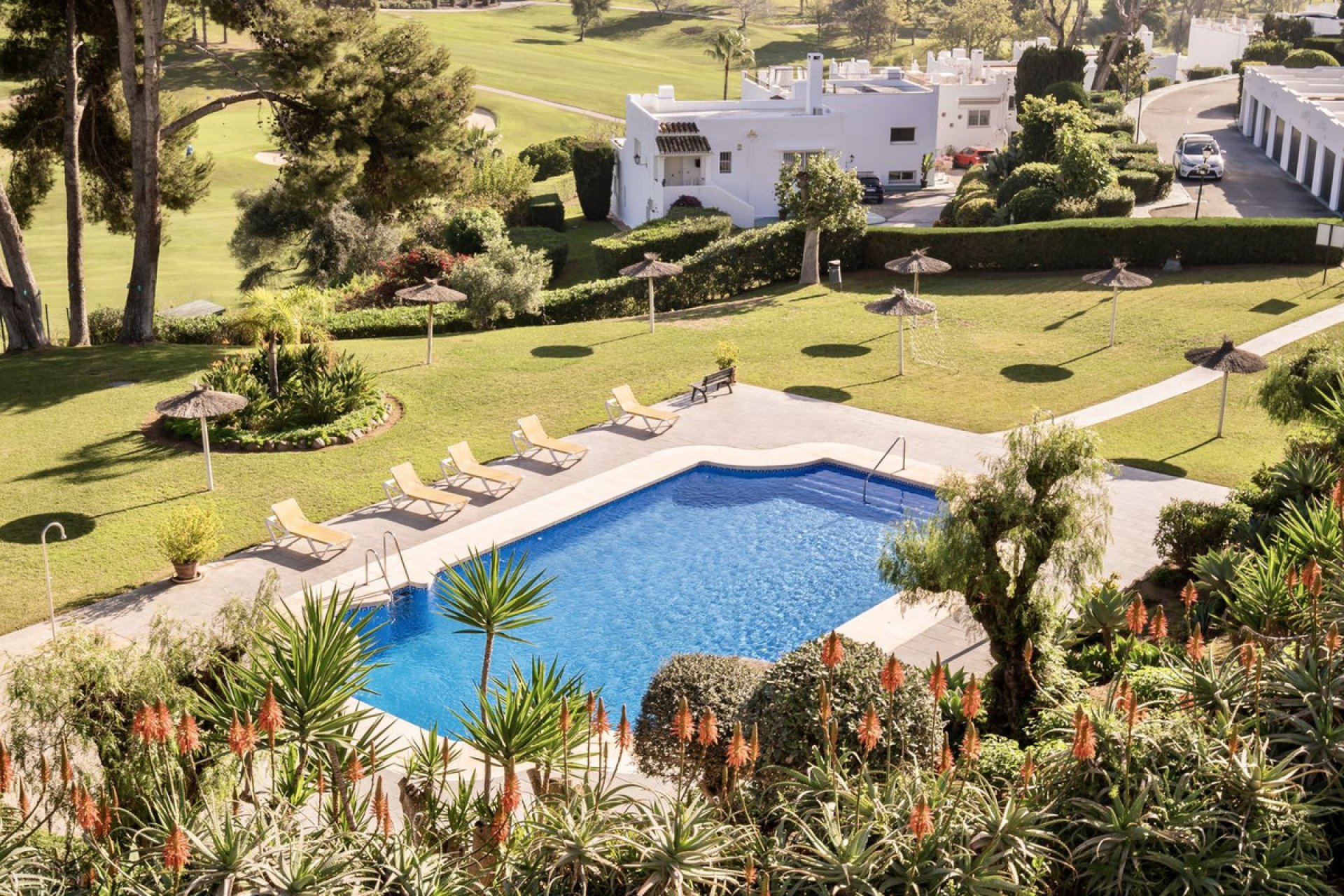 Resale - Apartment - Penthouse - Marbella - Nueva Andalucia