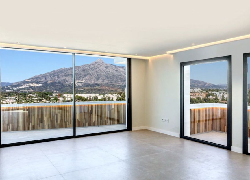 Resale - Apartment - Penthouse - Marbella - Nueva Andalucia