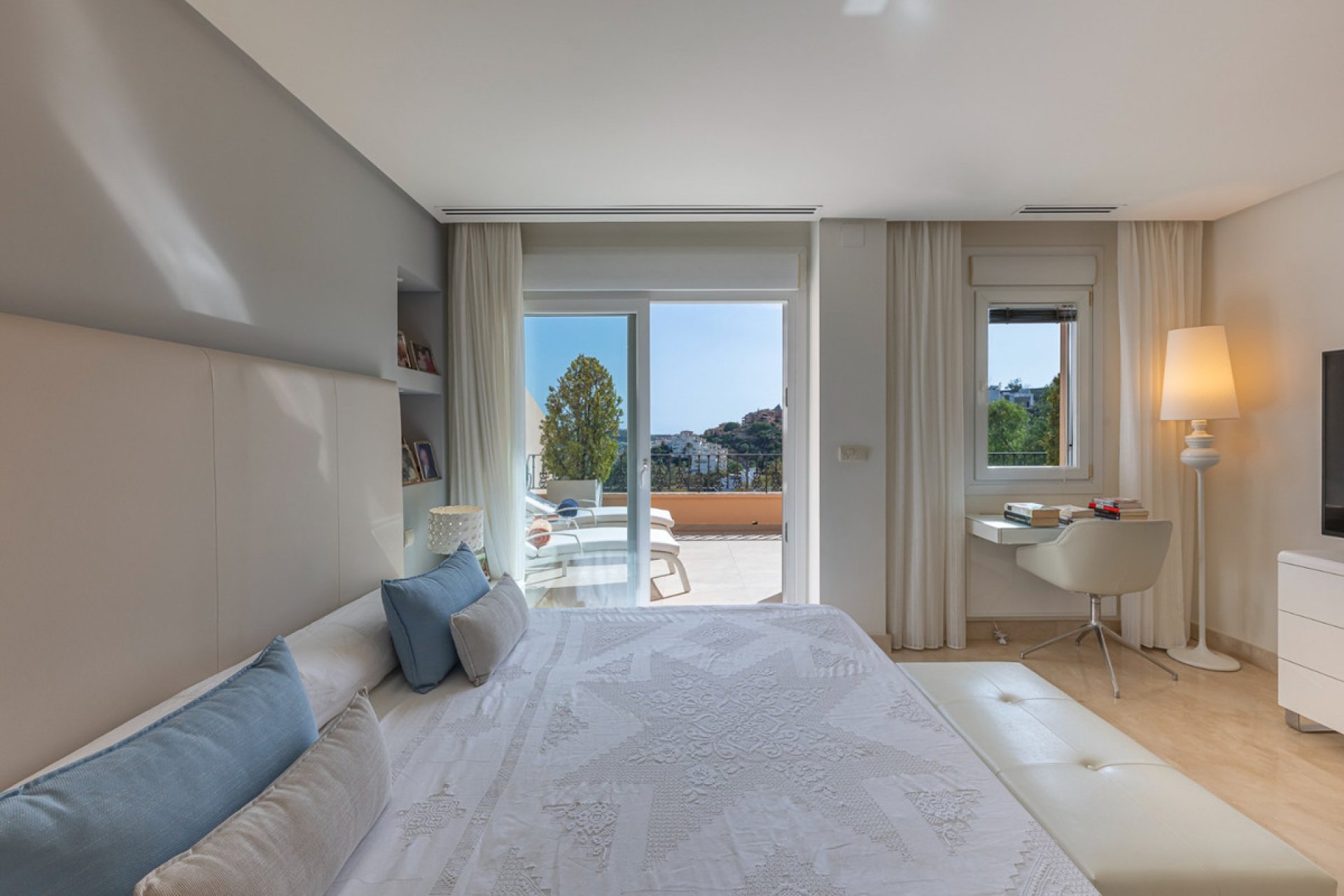 Resale - Apartment - Penthouse - Marbella - Nueva Andalucia