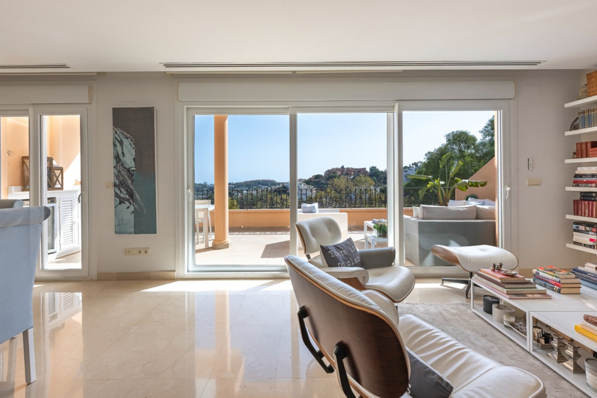 Resale - Apartment - Penthouse - Marbella - Nueva Andalucia