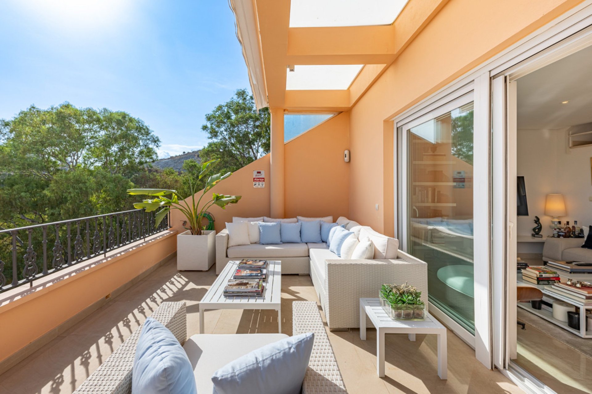 Resale - Apartment - Penthouse - Marbella - Nueva Andalucia