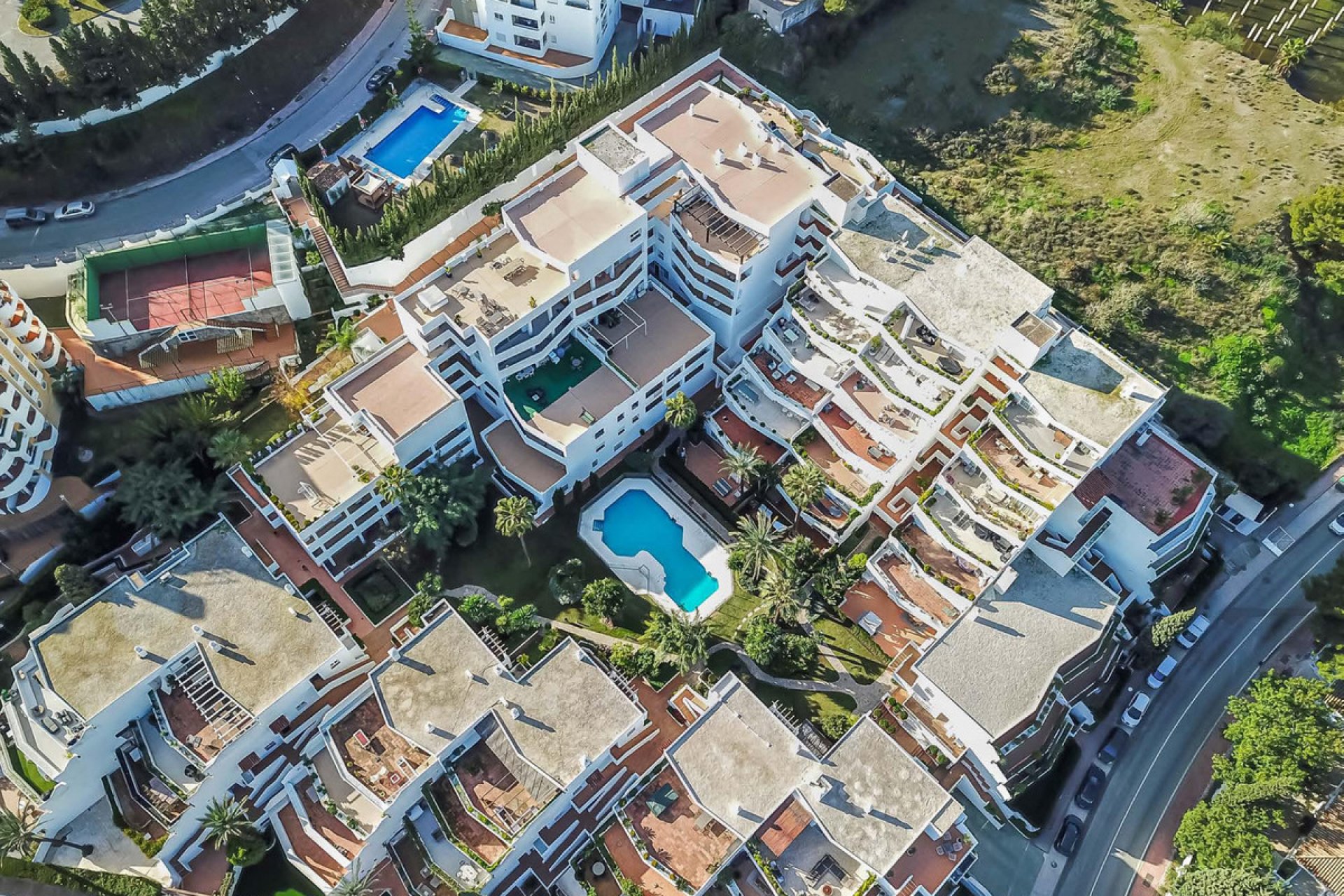 Resale - Apartment - Penthouse - Marbella - Nueva Andalucia