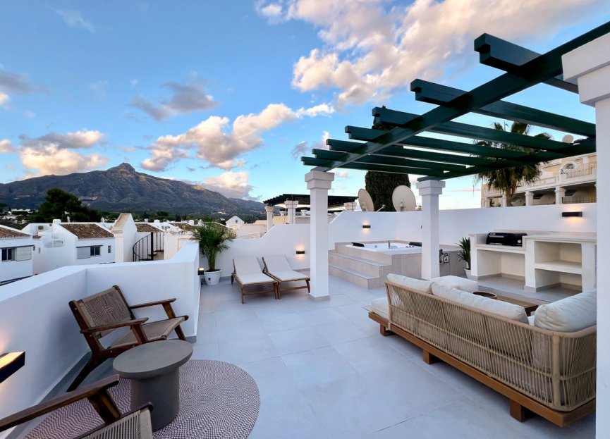 Resale - Apartment - Penthouse - Marbella - Nueva Andalucia