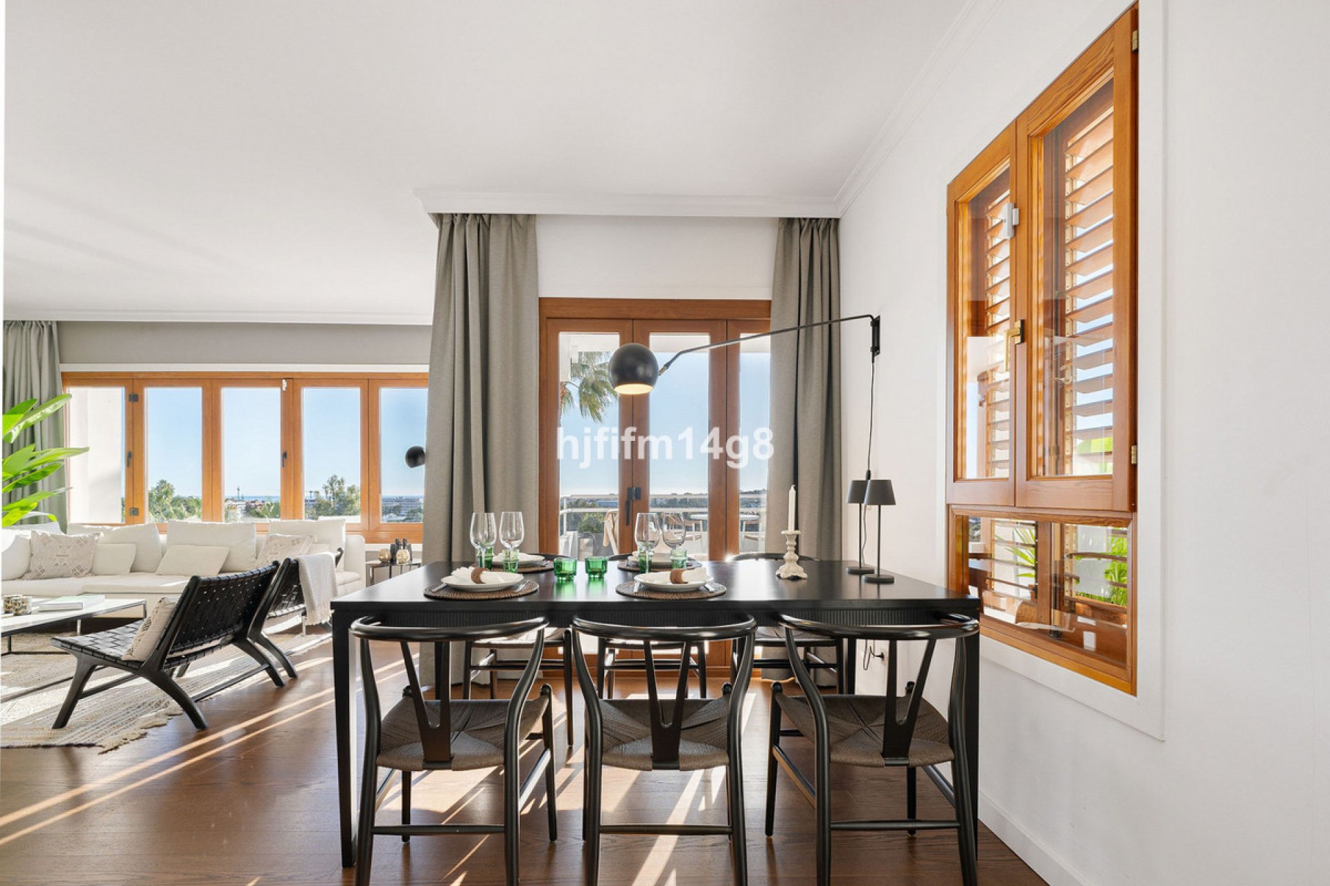 Resale - Apartment - Penthouse - Marbella - Nueva Andalucia