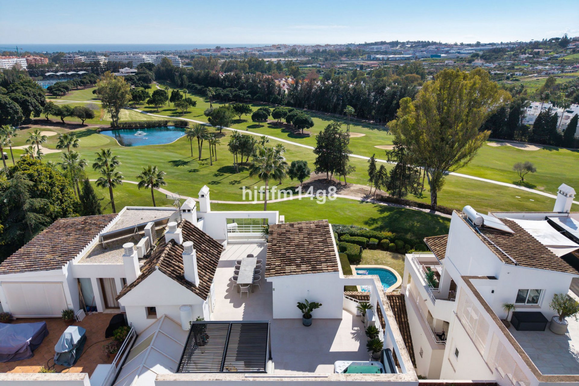 Resale - Apartment - Penthouse - Marbella - Nueva Andalucia