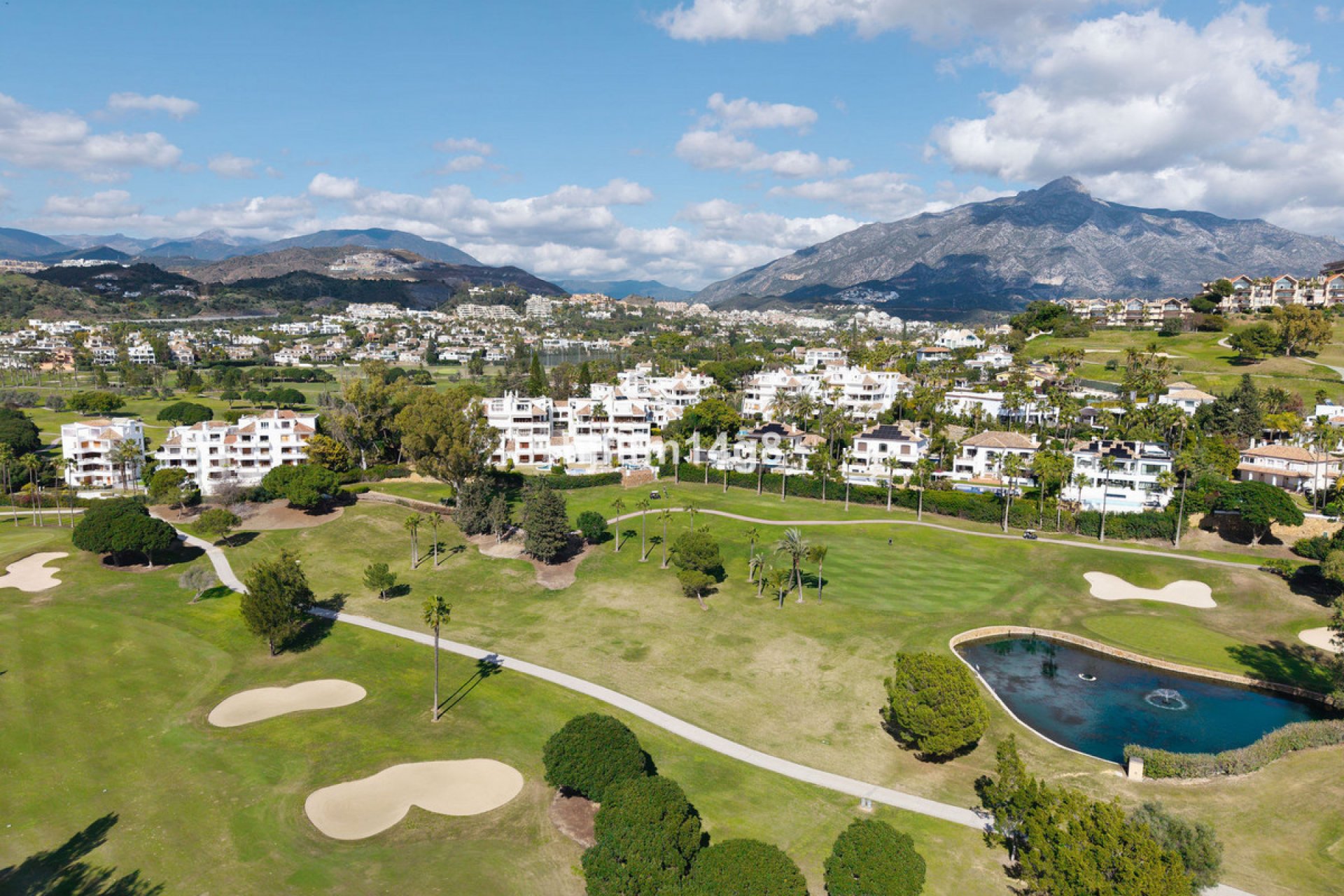 Resale - Apartment - Penthouse - Marbella - Nueva Andalucia