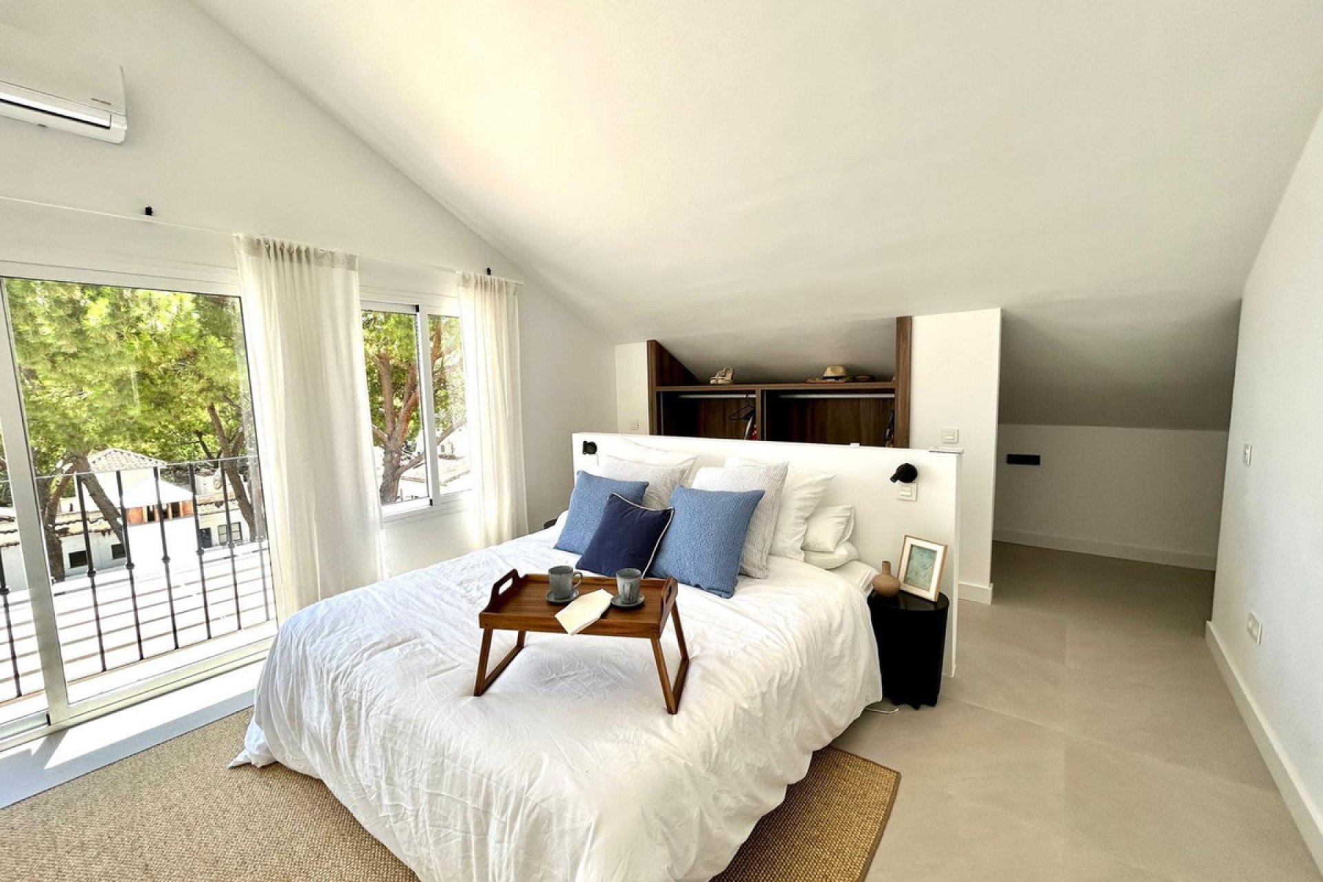 Resale - Apartment - Penthouse - Marbella - Nueva Andalucia