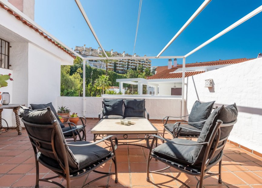 Resale - Apartment - Penthouse - Marbella - Nueva Andalucia