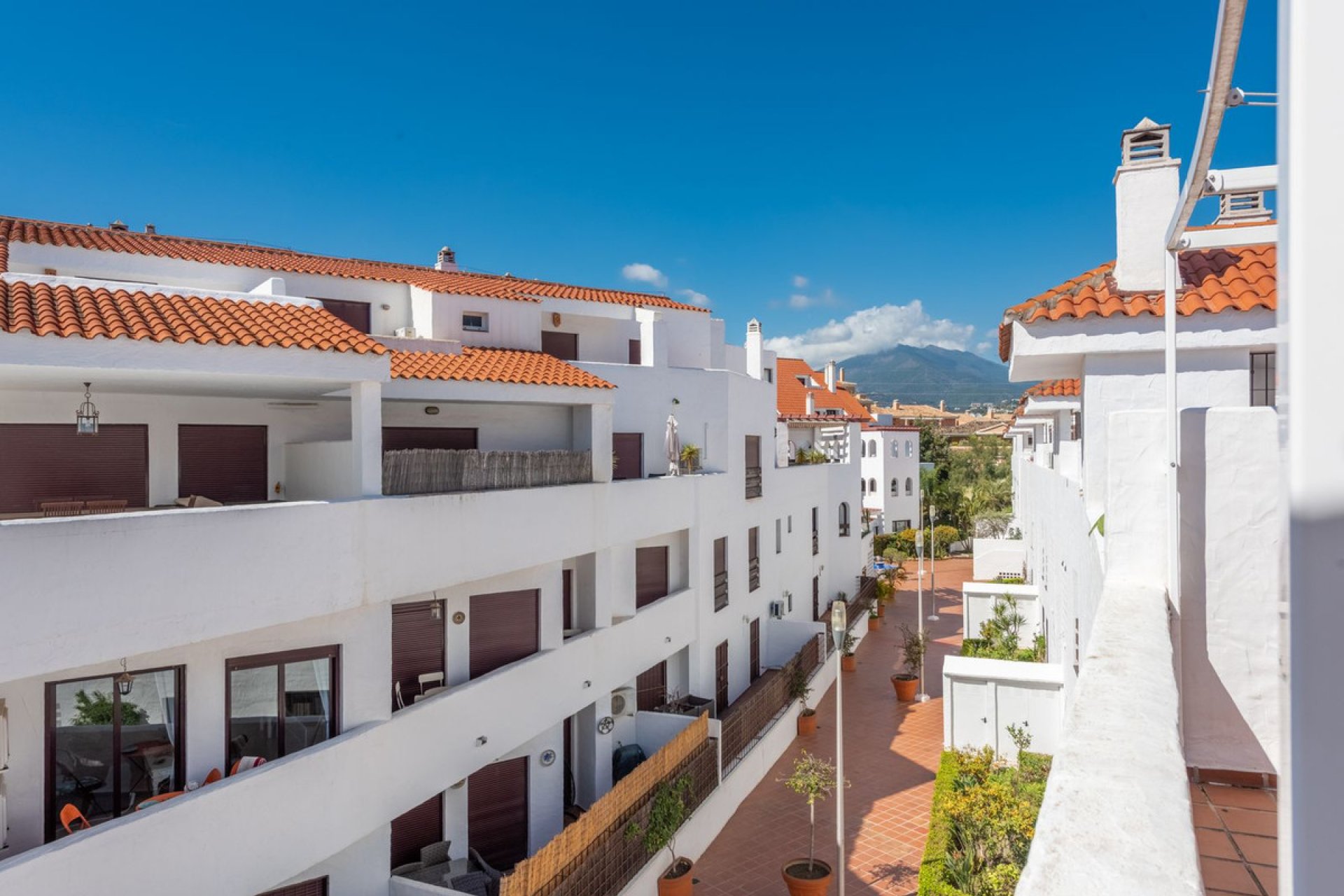 Resale - Apartment - Penthouse - Marbella - Nueva Andalucia