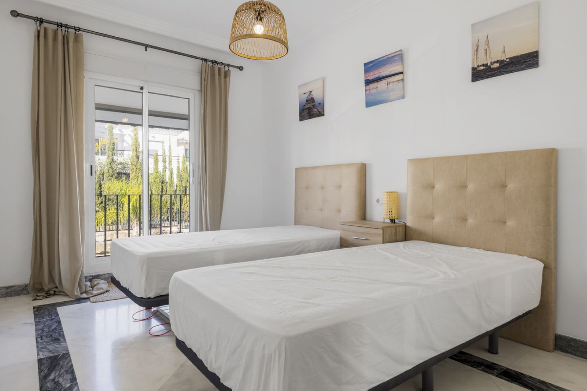 Resale - Apartment - Penthouse - Marbella - Nueva Andalucia