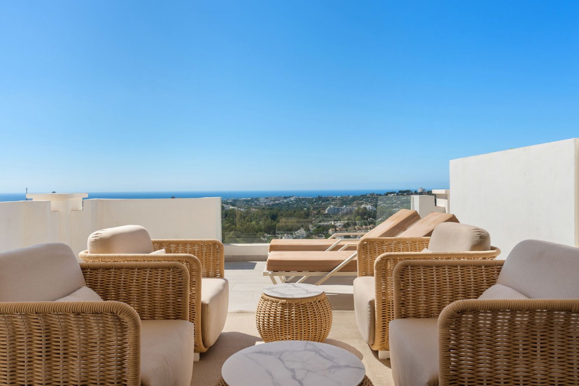 Resale - Apartment - Penthouse - Marbella - Nueva Andalucia