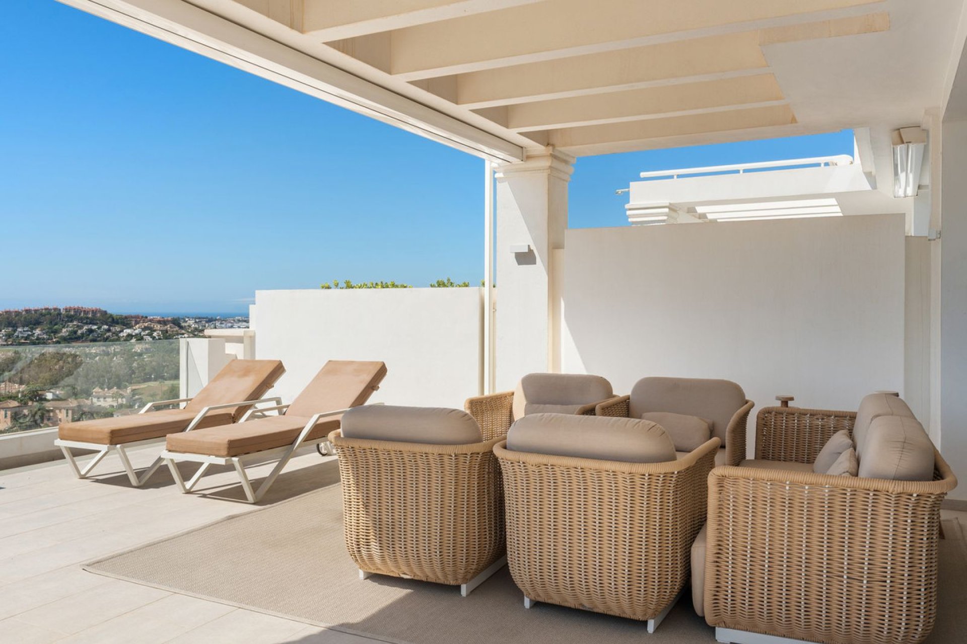 Resale - Apartment - Penthouse - Marbella - Nueva Andalucia