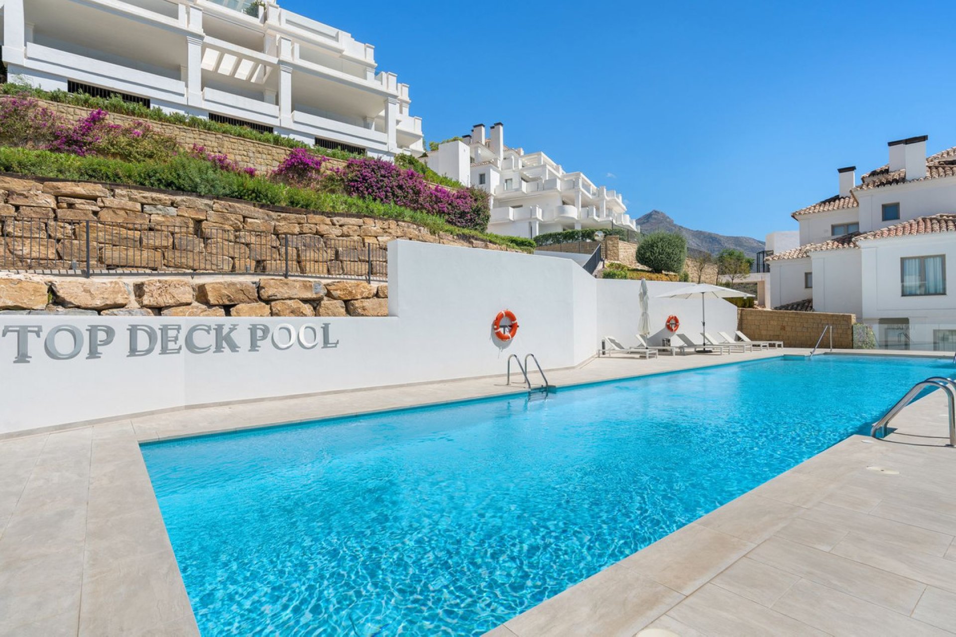 Resale - Apartment - Penthouse - Marbella - Nueva Andalucia